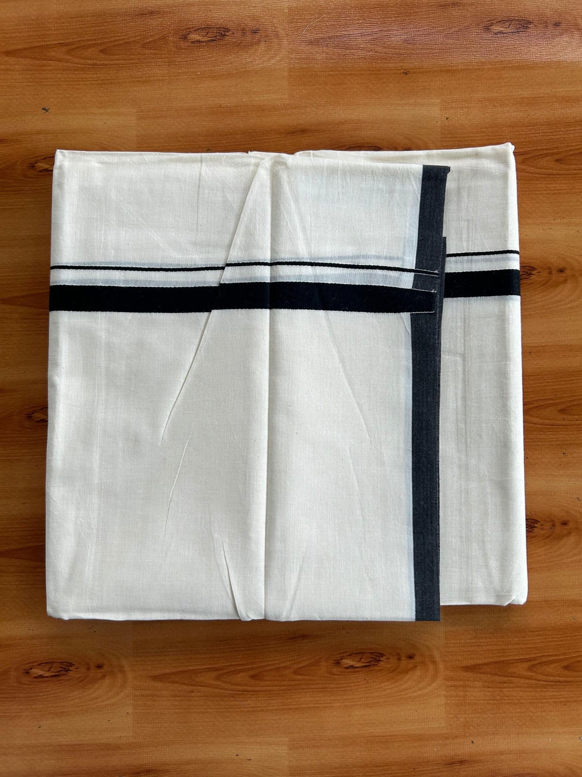 Double Off White (Unbleached) Mundu/Dhoti - 20% Discount!! KaithariKada Pulimood 100% Cotton 80s - 0.5 inch Puliyilakkara Black colour Kara - 3.90 mtr (8.5 muzham) - 23 KK5548 VAS