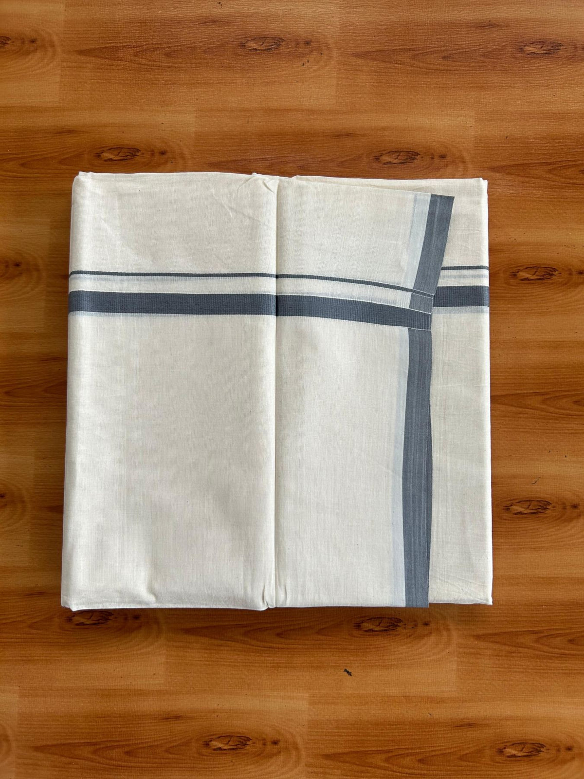 Double Off White (Unbleached) Mundu/Dhoti - 20% Discount!! KaithariKada Pulimood 100% Cotton 80s - 0.5 inch Puliyilakkara Ash Grey colour Kara - 3.90 mtr (8.5 muzham) - 24 KK5548 VAS