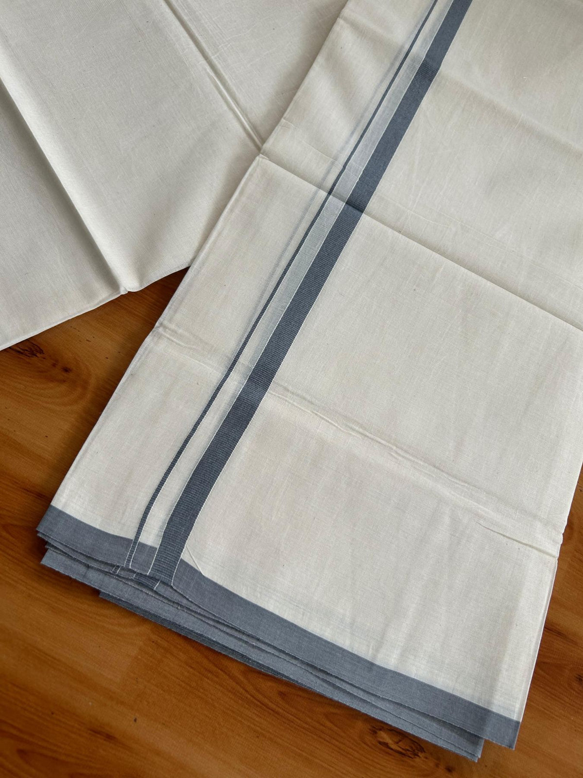 Double Off White (Unbleached) Mundu/Dhoti - 20% Discount!! KaithariKada Pulimood 100% Cotton 80s - 0.5 inch Puliyilakkara Ash Grey colour Kara - 3.90 mtr (8.5 muzham) - 24 KK5548 VAS