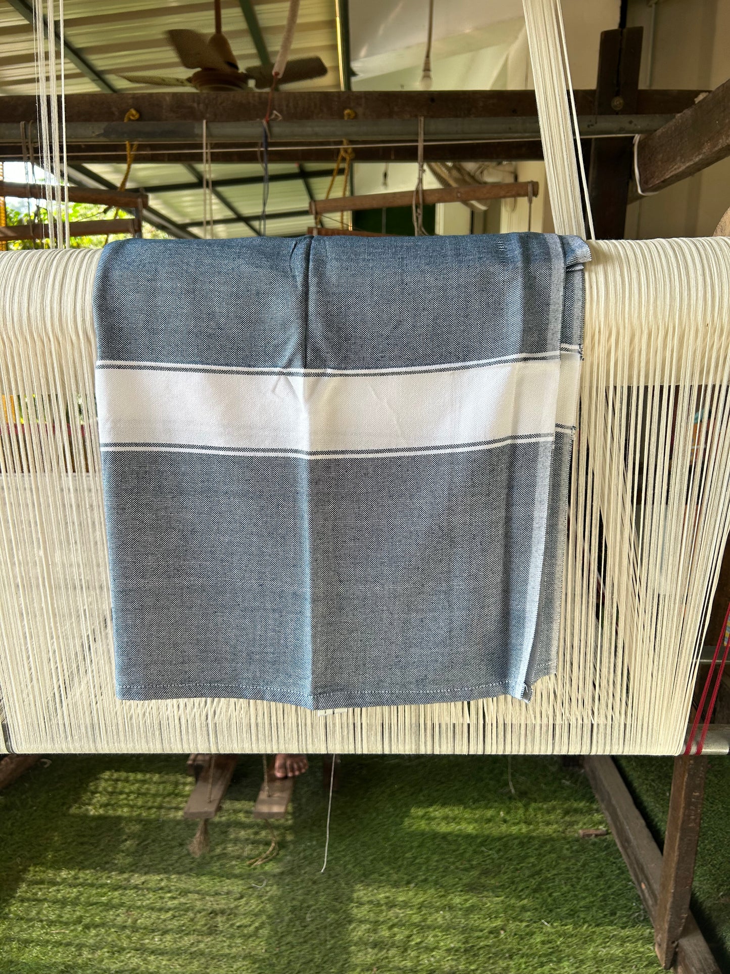 Bamboo Towel - Kaitharikada - 2.75 inch  Pure Bamboo - White Striped Border with Peacock Blue Colour Body - 1.61 X 79 cm - 1 KK51201 MR