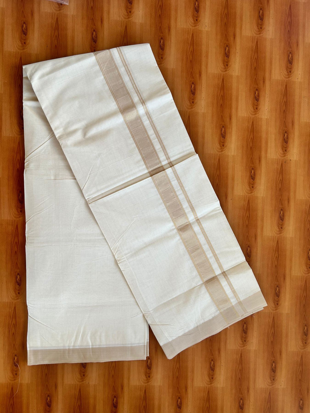 Double Off White (Unbleached) Mundu/Dhoti - 20% Discount! Kaitharikada Pure Cotton - 80x80 - 1.25 Inch Cream & Gold Kasav shaded Kara 4 mtr (8.5 muzham) - 22 KK5497 MRH