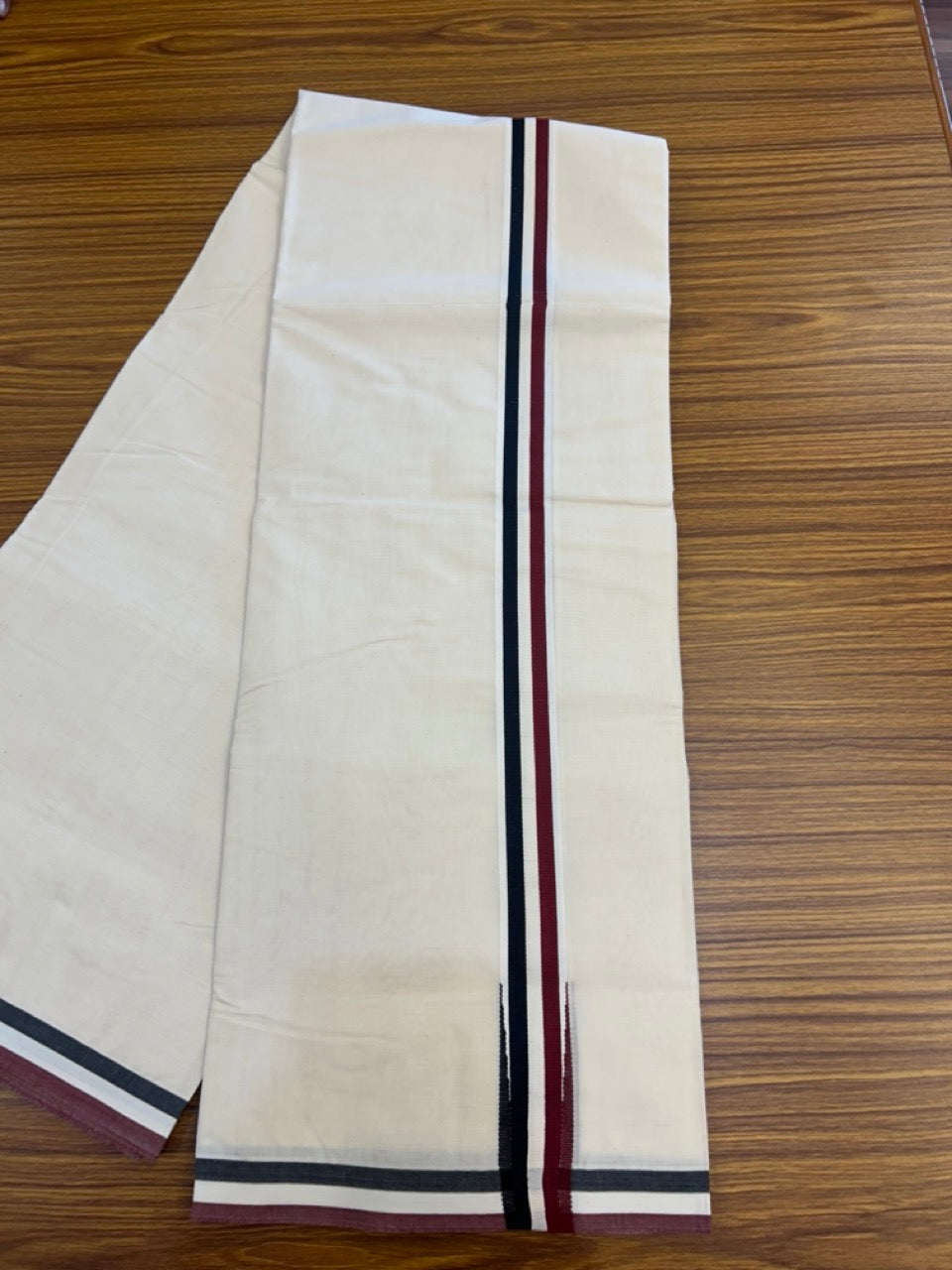 ADMK VESHTI - 20% DISCOUNT! KaithariKada 100% Cotton off white Double - (Unbleached) Mundu/Dhoti - 100X100 - 1.25 inch Black White & Maroon Wings Chutty kara  -  7 KK5290ASH