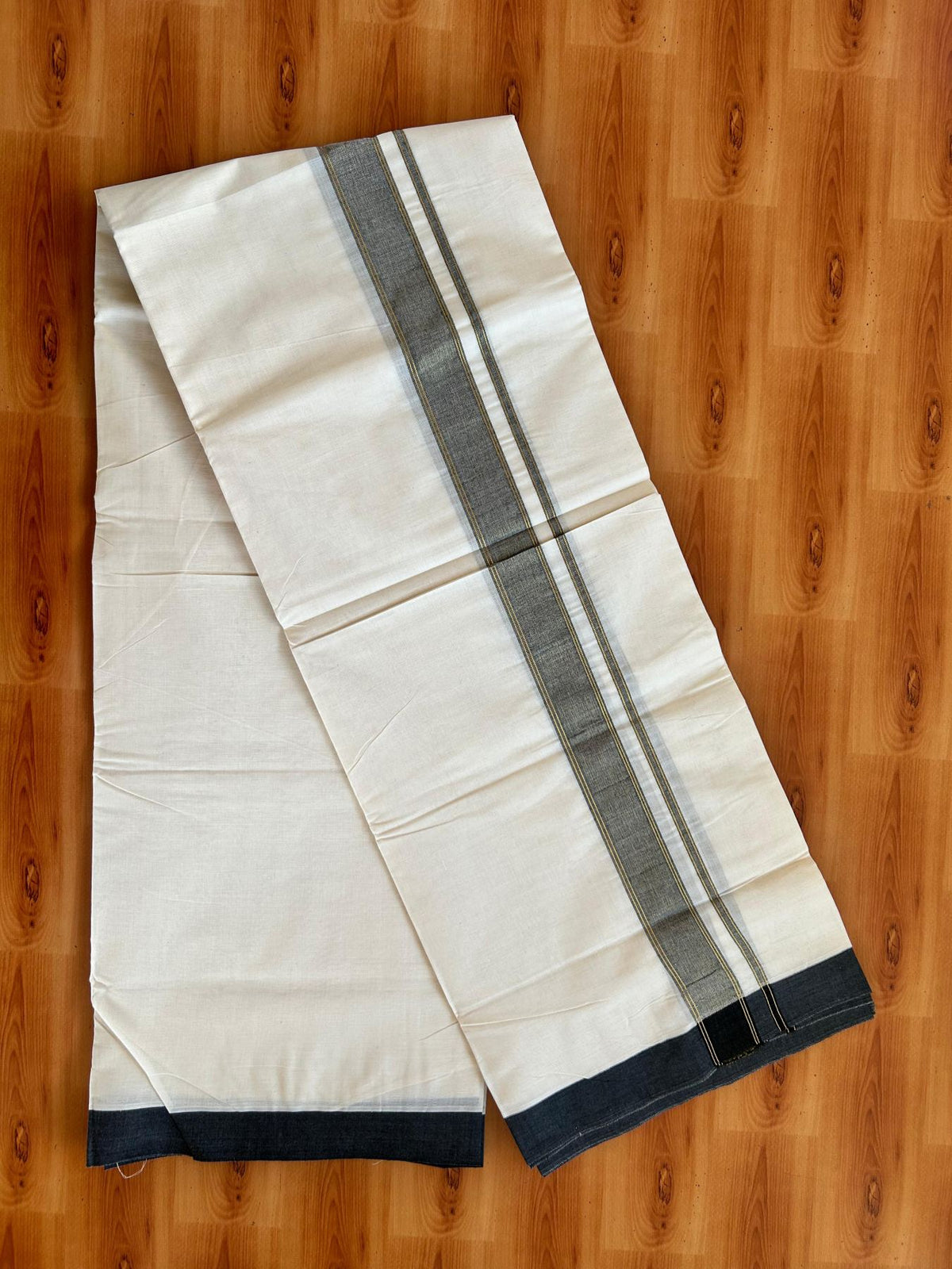 Double Off White (Unbleached) Mundu/Dhoti - 20% Discount! Kaitharikada Pure Cotton - 80x80 - 1.25 Inch Black & Gold Kasav shaded Kara 4 mtr (8.5 muzham) - 25 KK5497 MRH