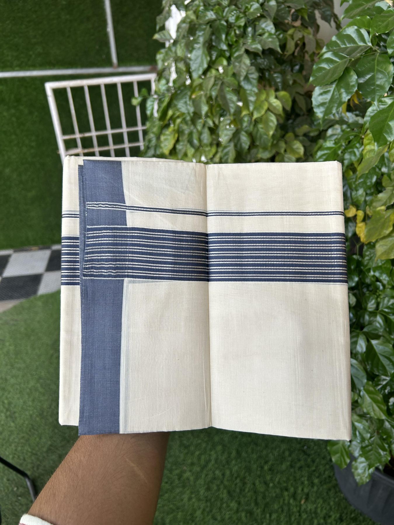20% Discount! KaithariKada Balaramapuram 100% Cotton Off white Double Mundu/Dhoti - 80s - 1.75 inch Silver Kasav & Blue Striped Kara - 4mtr (8.5muzham) - 18 KK5357 VAS