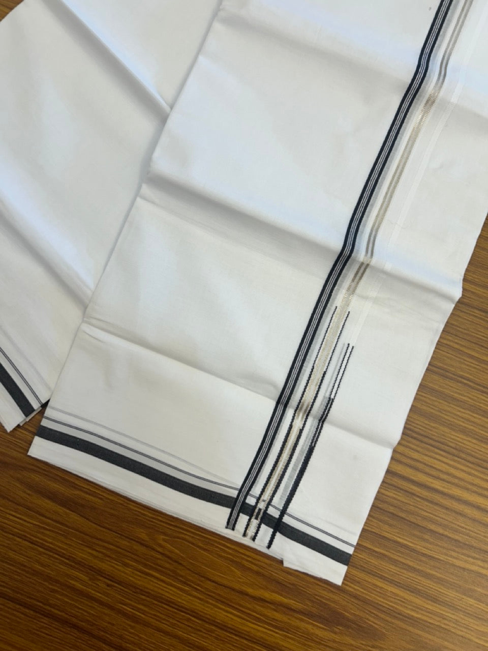 20% Discount ! Kaitharikada Balaramapuram 100% Cotton Pure White Double Mundu/Dothi - 100x80 - 0.25 inch Puliyilakkara Silver Kasav & Black One Side Double Chutty Kara  3.90 mtr (8 muzham) - 9 KK5291 VAS