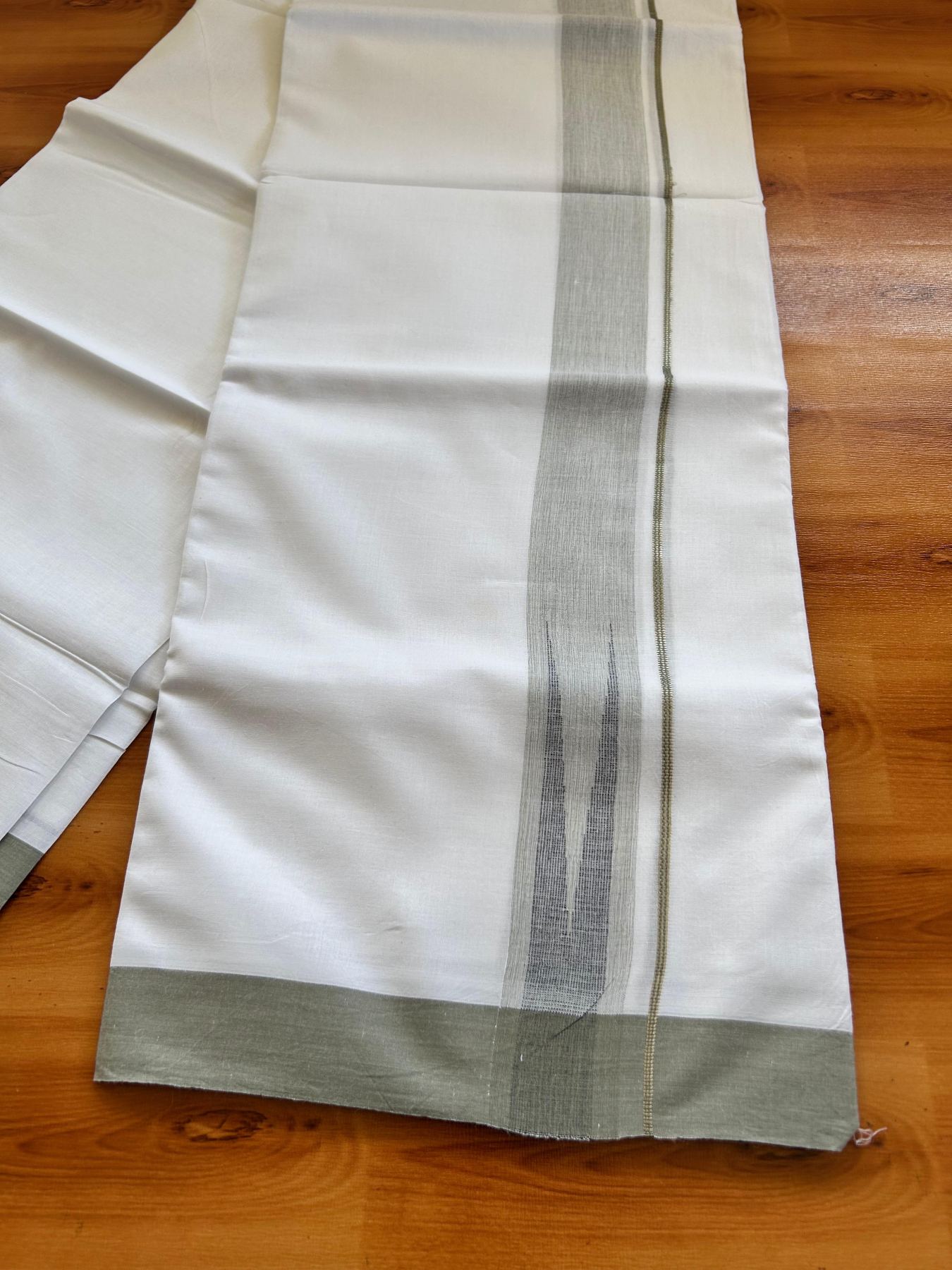 Double Pure White Mundu/Dhoti - 20% Discount !! KaithariKada Balaramapuram 100% Cotton - 100x80 - 1.5 inch Sage Green & Blue Silver Chutty Kara 3.80 mtr (8 muzham) - 1 KK5499 CKS