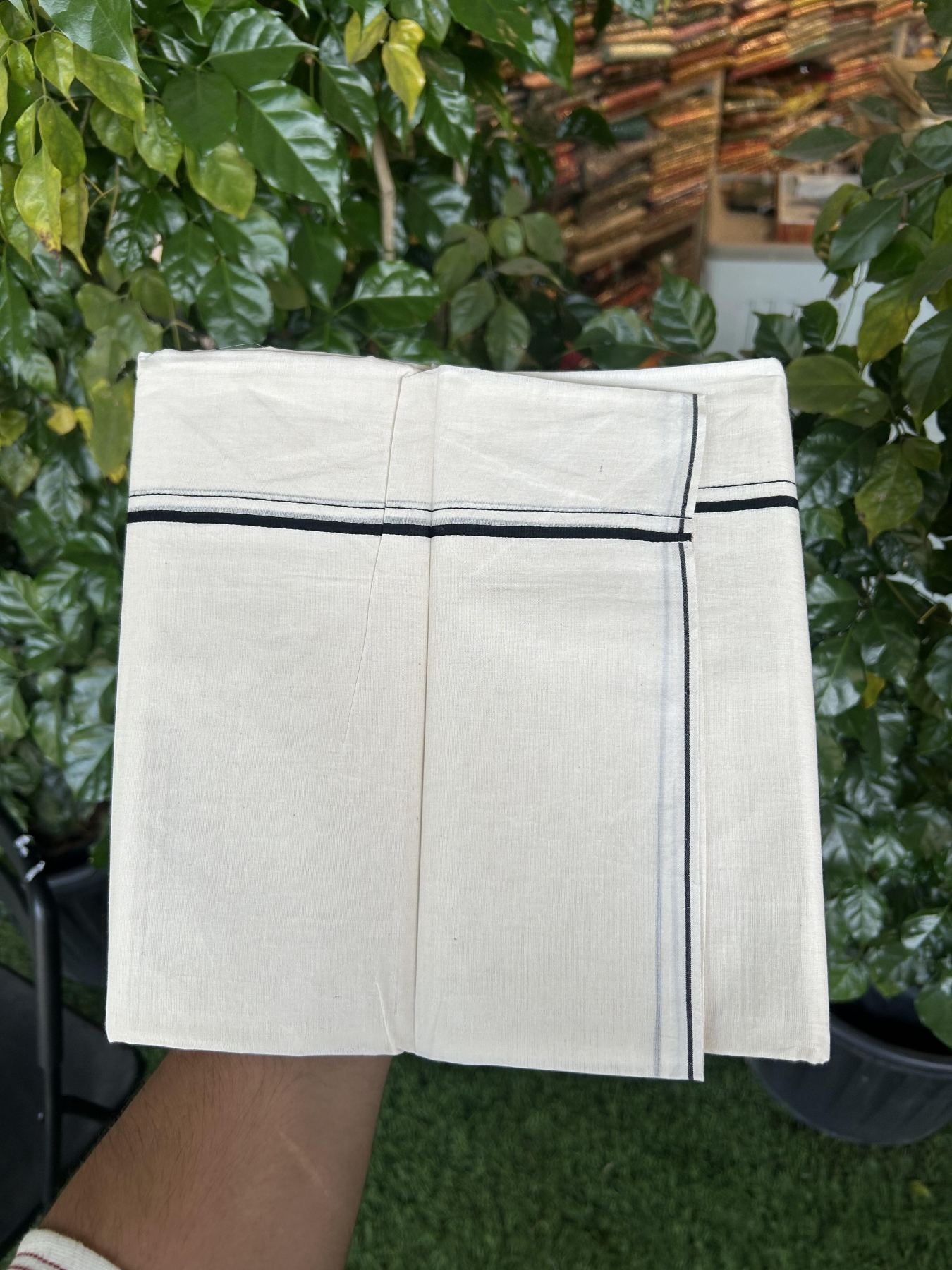20% Discount! KaithariKada Balaramapuram 100% Cotton Double Off white - (Unbleached) - Mundu/Dhoti - 100x80 - 0.3 cm Black Thin Kara 4 mtr (8.5 muzham) - 33 KK5357 VAS