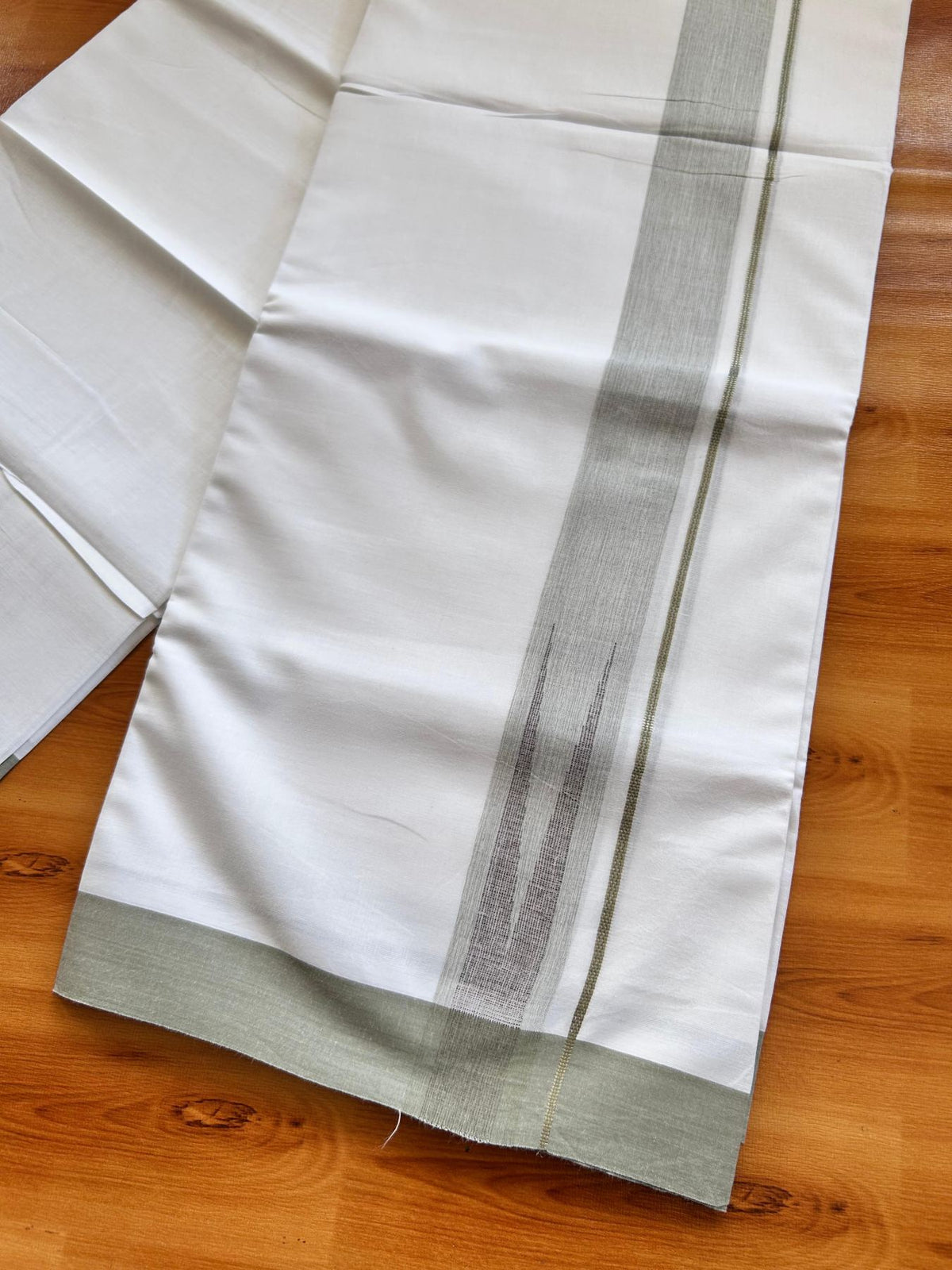Double Pure White Mundu/Dhoti - 20% Discount !! KaithariKada Balaramapuram 100% Cotton - 100x80 - 1.25 inch Sage Green & Purple Silver Kasav Chutty Kara 3.80 mtr (8 muzham) - 16 KK5499 CKS
