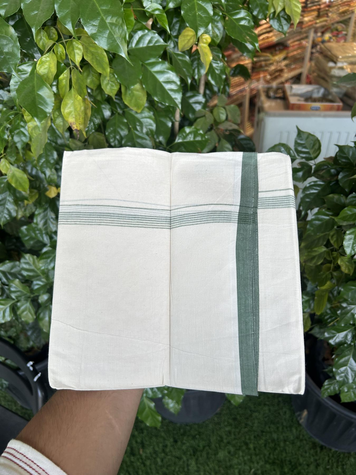 20% Discount! KaithariKada Balaramapuram 100% Cotton Double Off white - (Unbleached) - Mundu/Dhoti - 100x80 - 1.5 cm Green Thin Striped Kara 4 mtr (8.5 muzham) - 48 KK5357 VAS