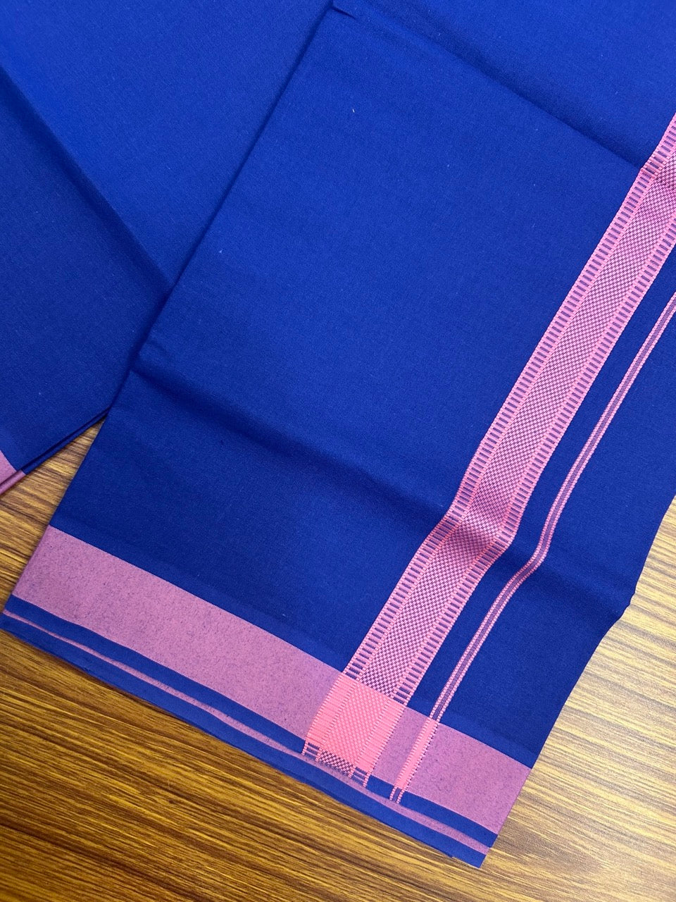 19% Discount!!! Kaitharikada - Single Kaily / Lungi - 1.25 inch Pink Pattern striped kara with Dark royal Blue colour body  (2 meter / 4 muzham) - 8 KK8038 GAN
