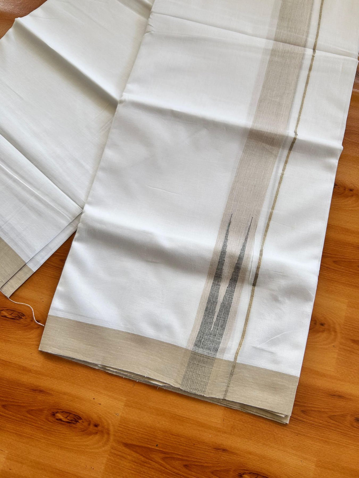Double Pure White Mundu/Dhoti - 20% Discount !! KaithariKada Balaramapuram 100% Cotton - 100x80 - 1.5 inch Tan Brown & Black Silver Chutty Kara 3.80 mtr (8 muzham) - 10 KK5499 CKS