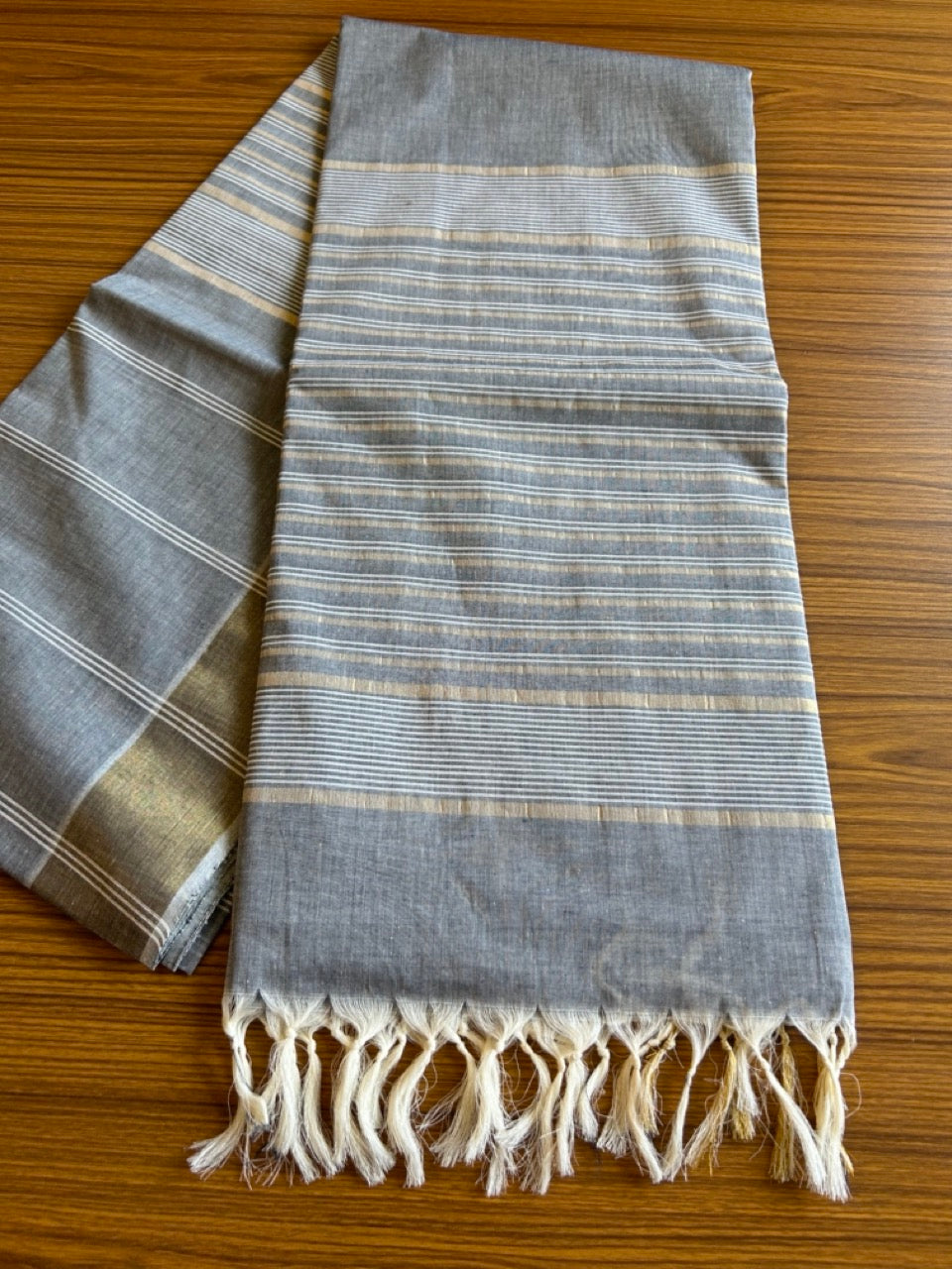 28% Discount!  Kerala Colour Cotton Saree - ASH BLUE with kasavu & white stripes - Kaitharikada - 13KK1000PAN
