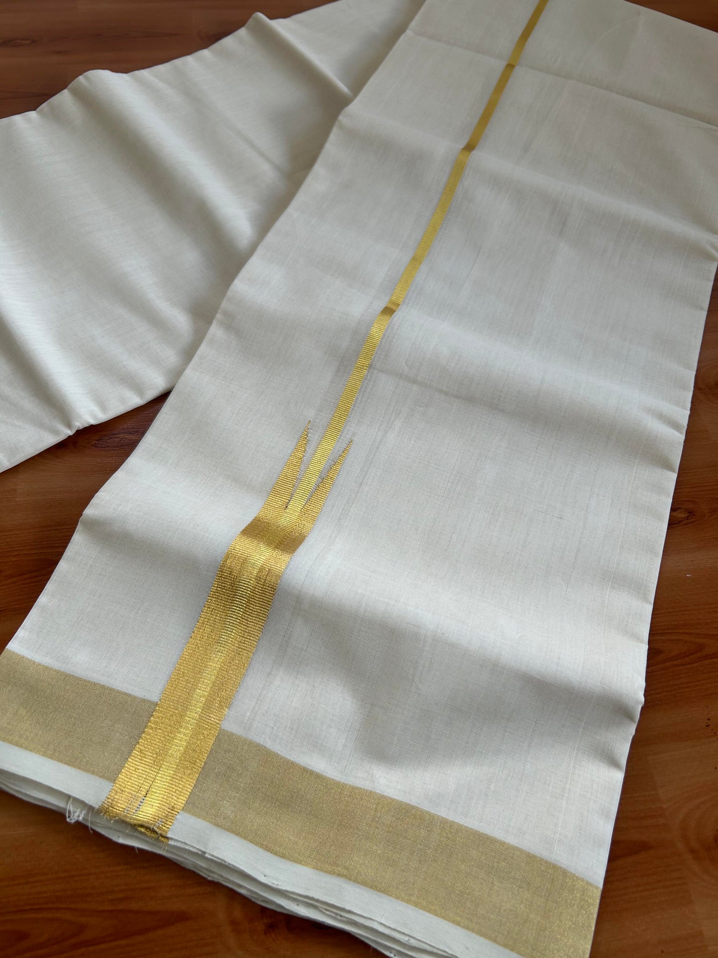 Double Mundu/Dhoti - Off White (Unbleached) - KaithariKada Handloom Unakkupaav - 25% Discount! Kerala Handloom - Pure Cotton - 100x80 - 1 inch Kasav Puliyilakkara Chutty -  8 KK5394 ABH