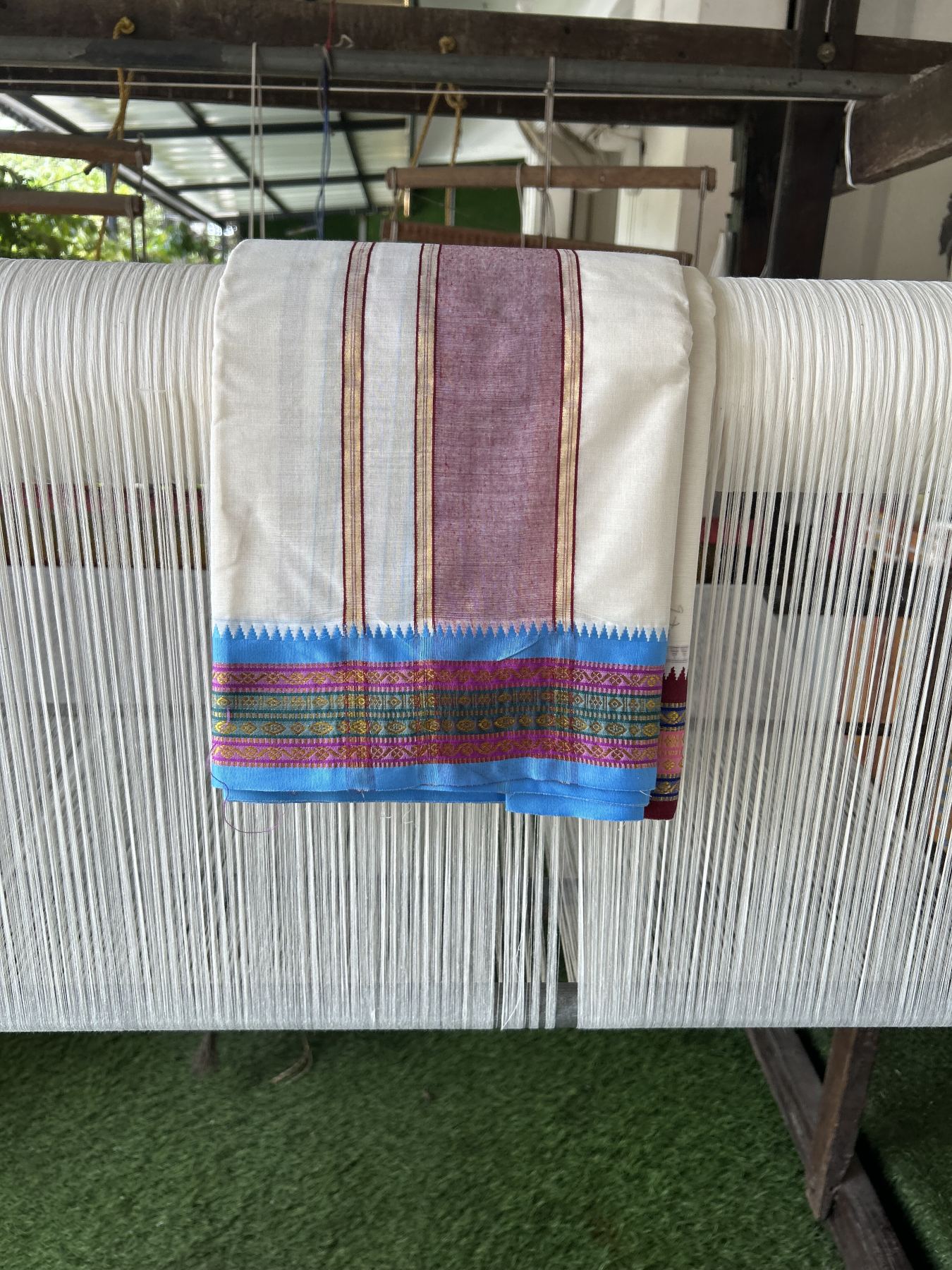 Panchakacham Dhoti - 20% Discount! Kaitharikada Balaramapuram Cotton Mix - Off White - (Unbleached) 80X90 thread - North Iindian- Attached Gamcha - 9x5 Dhoti - 3.25 inch Maroon & Light Blue shaded kara - 23 KK8305 PMC