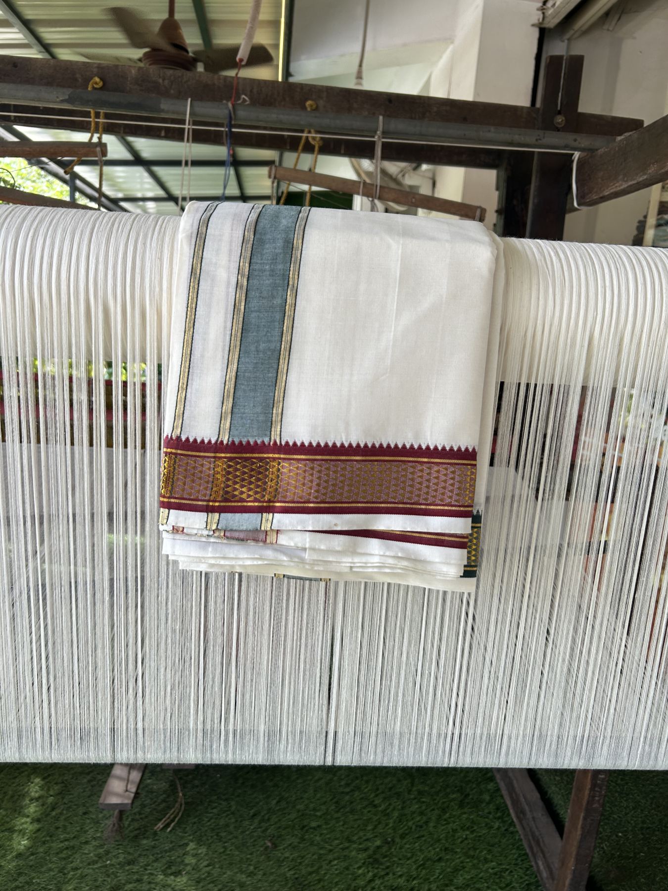 Panchakacham Dhoti - 20% Discount! Kaitharikada Balaramapuram Cotton Mix - Off White - (Unbleached) 80X90 thread - North Iindian - Attached Gamcha - 9x5 Dhoti - 1.75 inch Gold kasav Maroon & Green kara - 6 KK8305 PMC