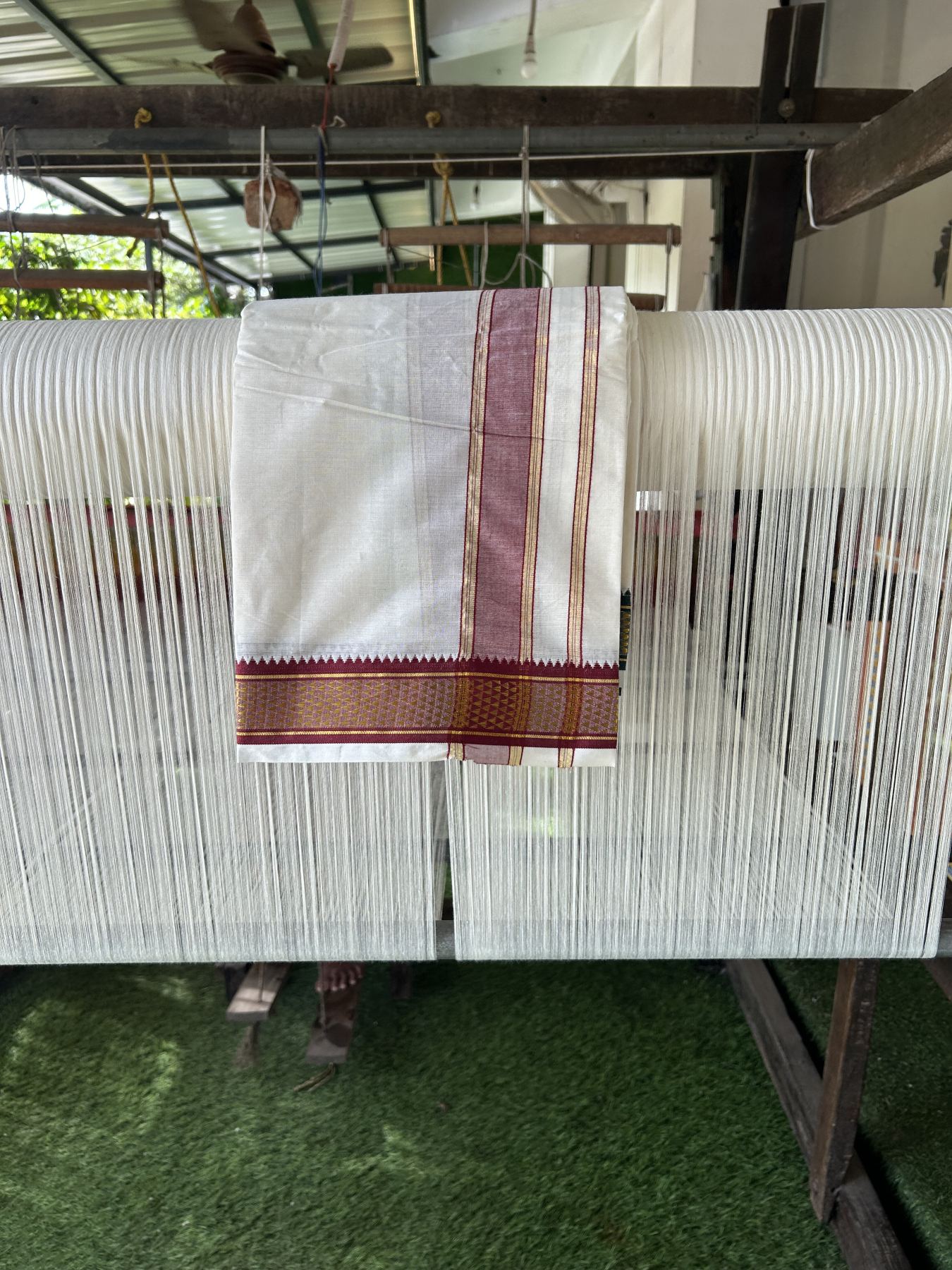 Panchakacham Dhoti - 20% Discount! Kaitharikada Balaramapuram Cotton Mix - Off White - (Unbleached) 80X90 thread - North Iindian - Attached Gamcha - 9x5 Dhoti - 1.75 inch Gold kasav Maroon & Green kara - 6 KK8305 PMC