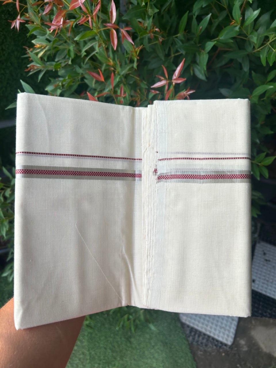 27% DISCOUNT! KaithariKada BALARAMAPURAM HANDLOOM UNAKKUPAAV - 100% PURE Cotton Off white (Unbleached) Double Mundu/Dhoti - 0.5 inch Silver Kasavu & Muthukkuri Maroon Kara (8 Muzham) - 18KK5161SOM