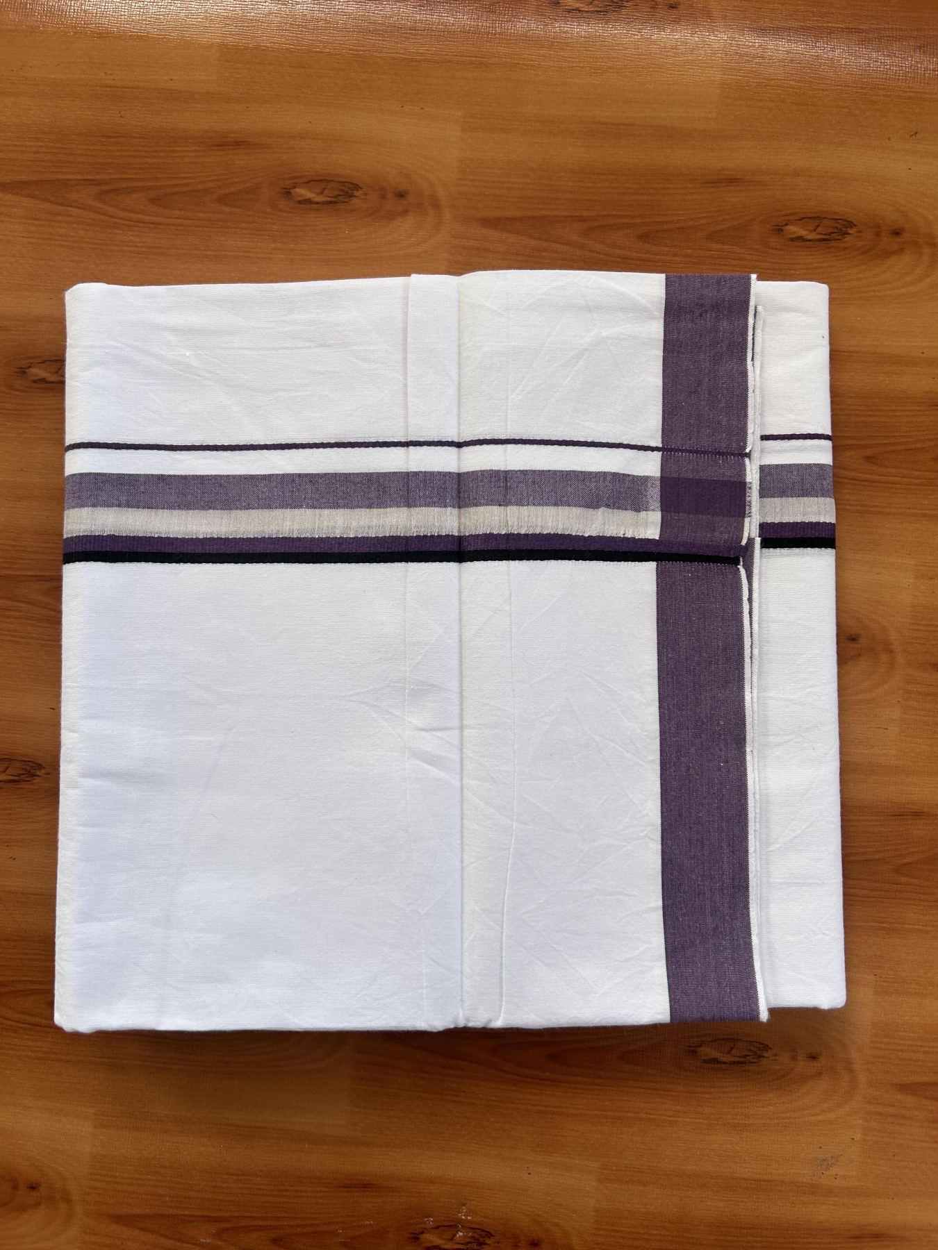 Single Mundu/Dhoti  - Pure White - 29% Discount !! KaithariKada Balaramapuram 100% Cotton - Twisted 60s Thread -1 Inch Silver Kasav & Black & Violet Shaded Kara (2 meter / 4 muzham) - 32 KK5393 GL