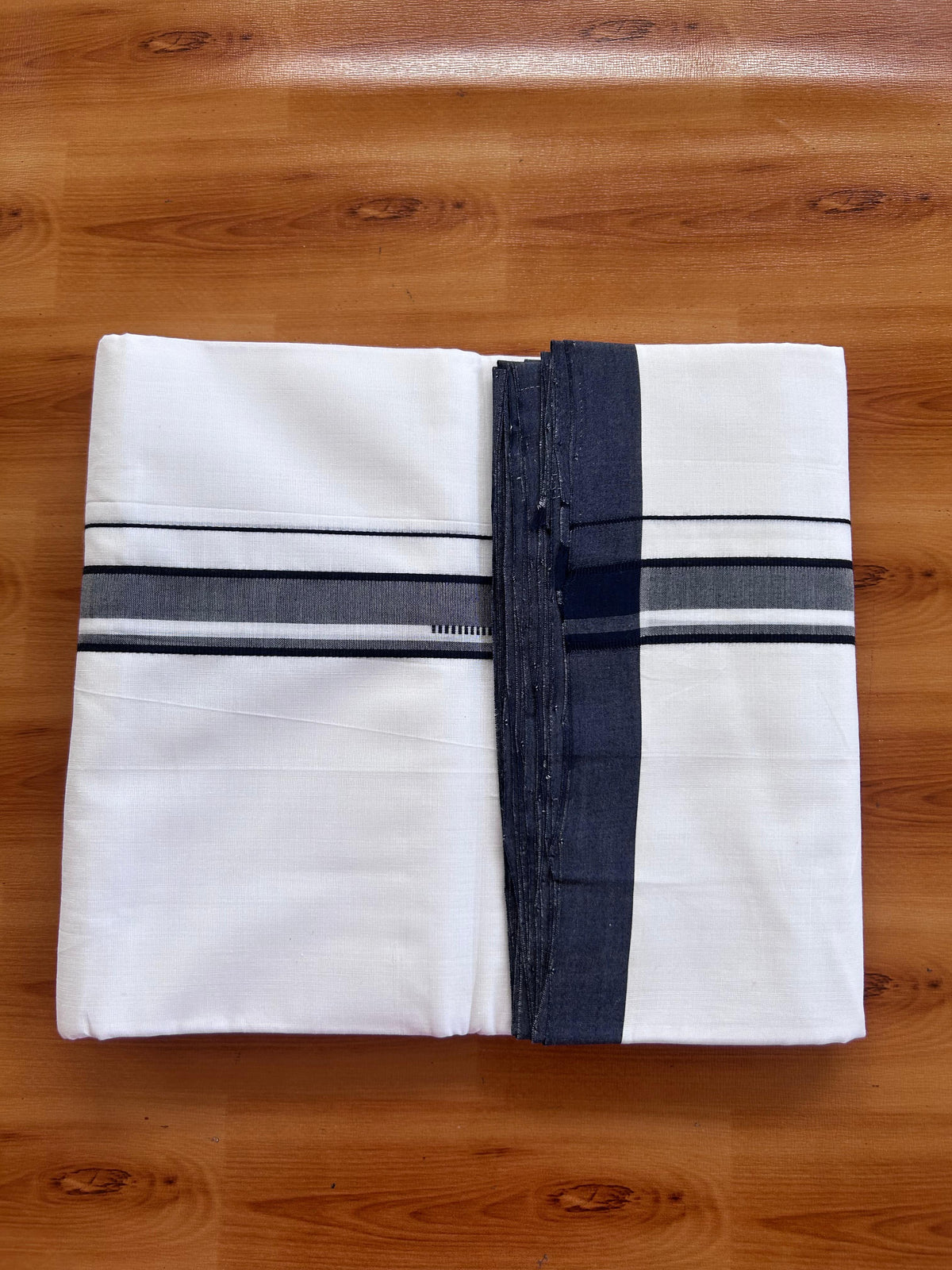 25% Discount!! New Ultra Pure White Thread Handloom - Kerala Handloom - 100% Mercerised Cotton Double Mundu/Dhoti - 120 twisted warp x 100s weft - 1 Inch Navy Blue Design kara 3.80 mtr (8 Muzham) - 4 KK5502 REA