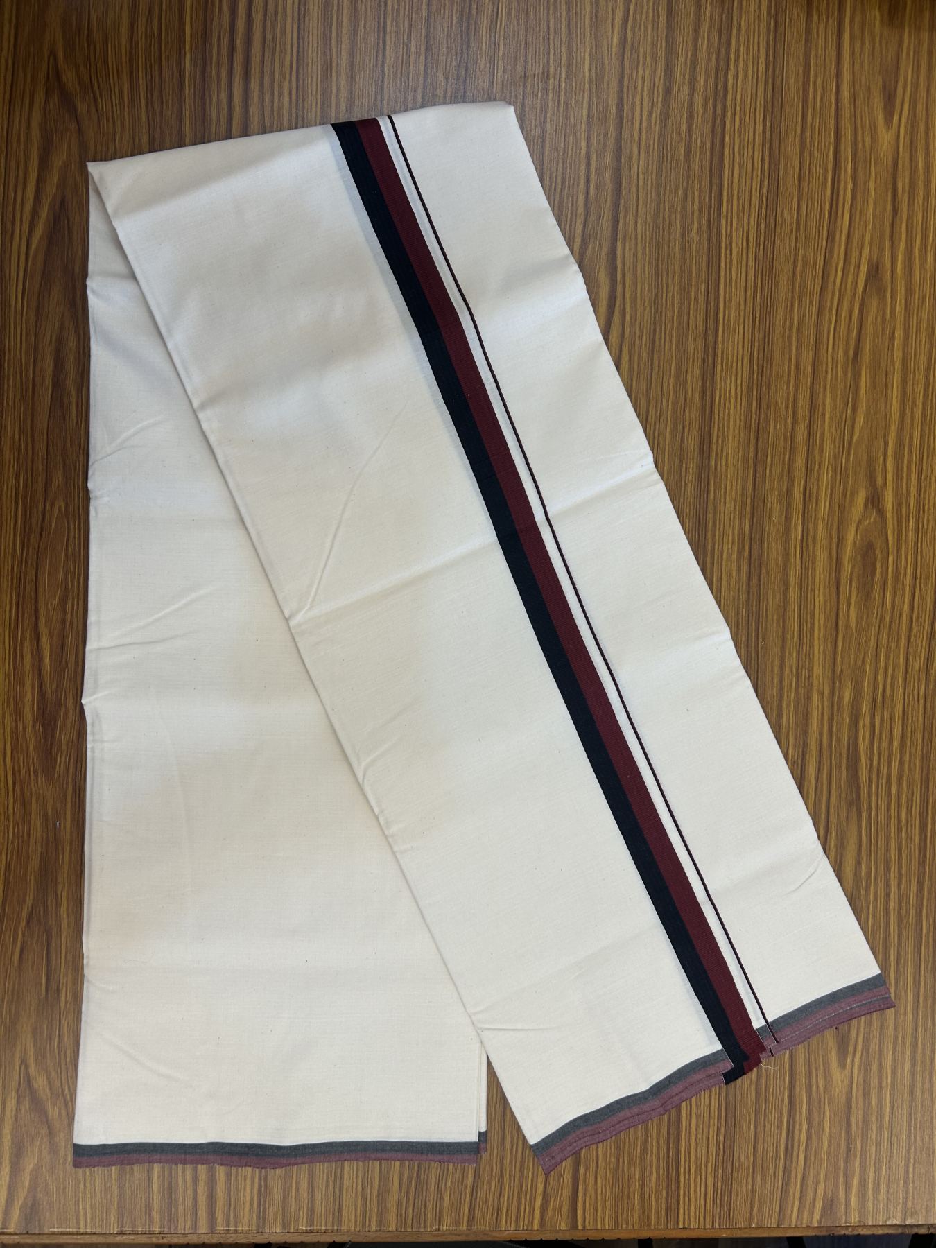 Dmk Veshti - 20% Discount ! KaithariKada Balaramapuram 100% Cotton Single Off White (Unbleached) Mundu/Dhoti-100X100 - 1 inch Puliyilakkara Maroon & Black Shaded Kara (2 meter / 4 muzham) - 8 KK5335 ASH