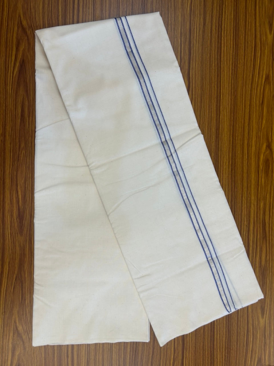 25% DISCOUNT!! SIGNATURE KAITHARIKADA EXCLUSIVE SINGLE DHOTI - 100% Cotton Balaramapuram HANDLOOM Single Mundu/Dhoti - Off White (Unbleached) 0.5 inch Silver Kasav & Blue Design Kara (2 meter / 4 muzham) - 1 KK5293 KAI