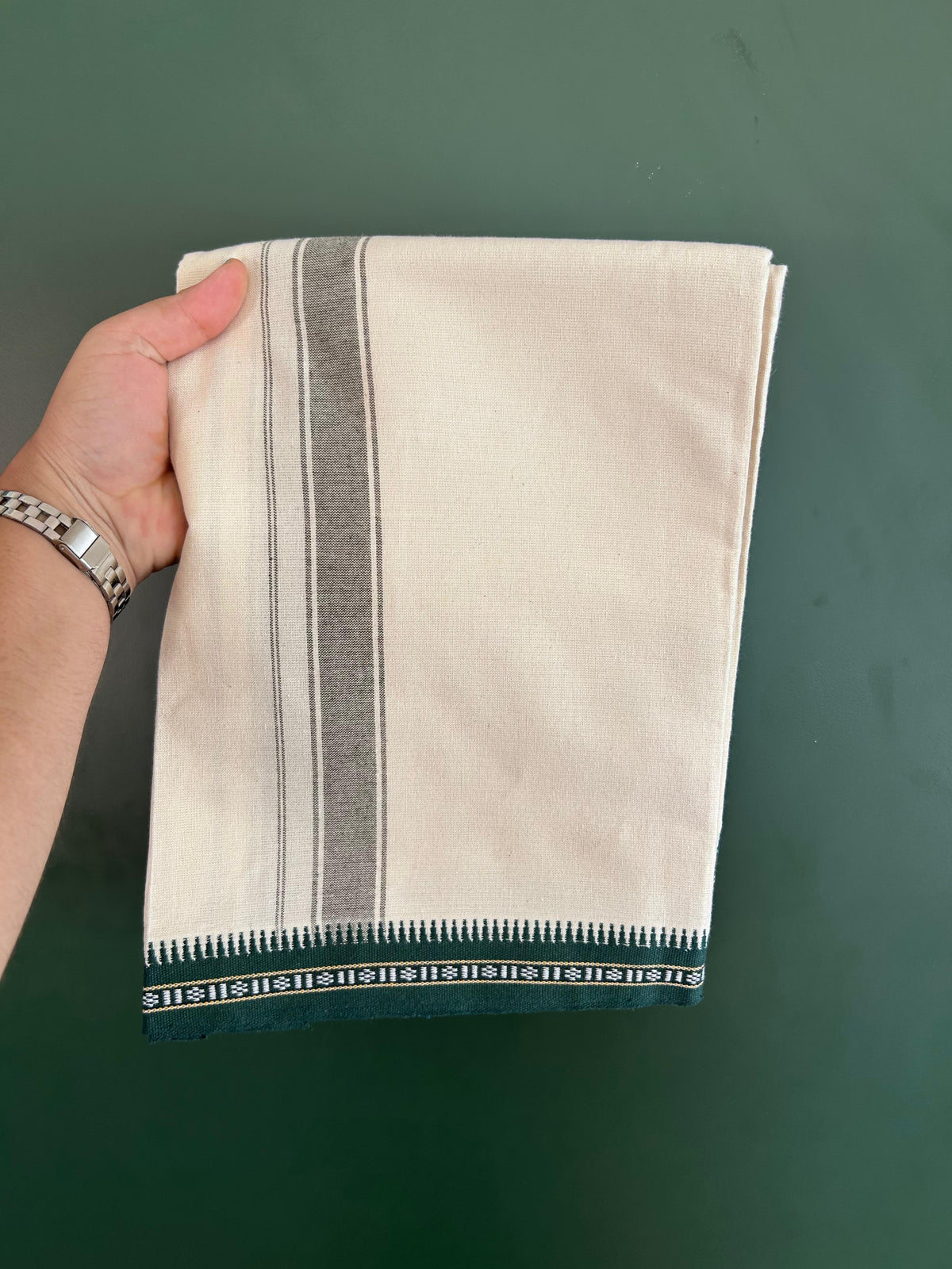 Kaitharikada Single Kaily / Lungi - Pure Cotton - (2/40)S 1 inch Green Striped kara With Off White Body Kuppadam Border (2 meter / 4 muzham) - 3 KK8077 KUT