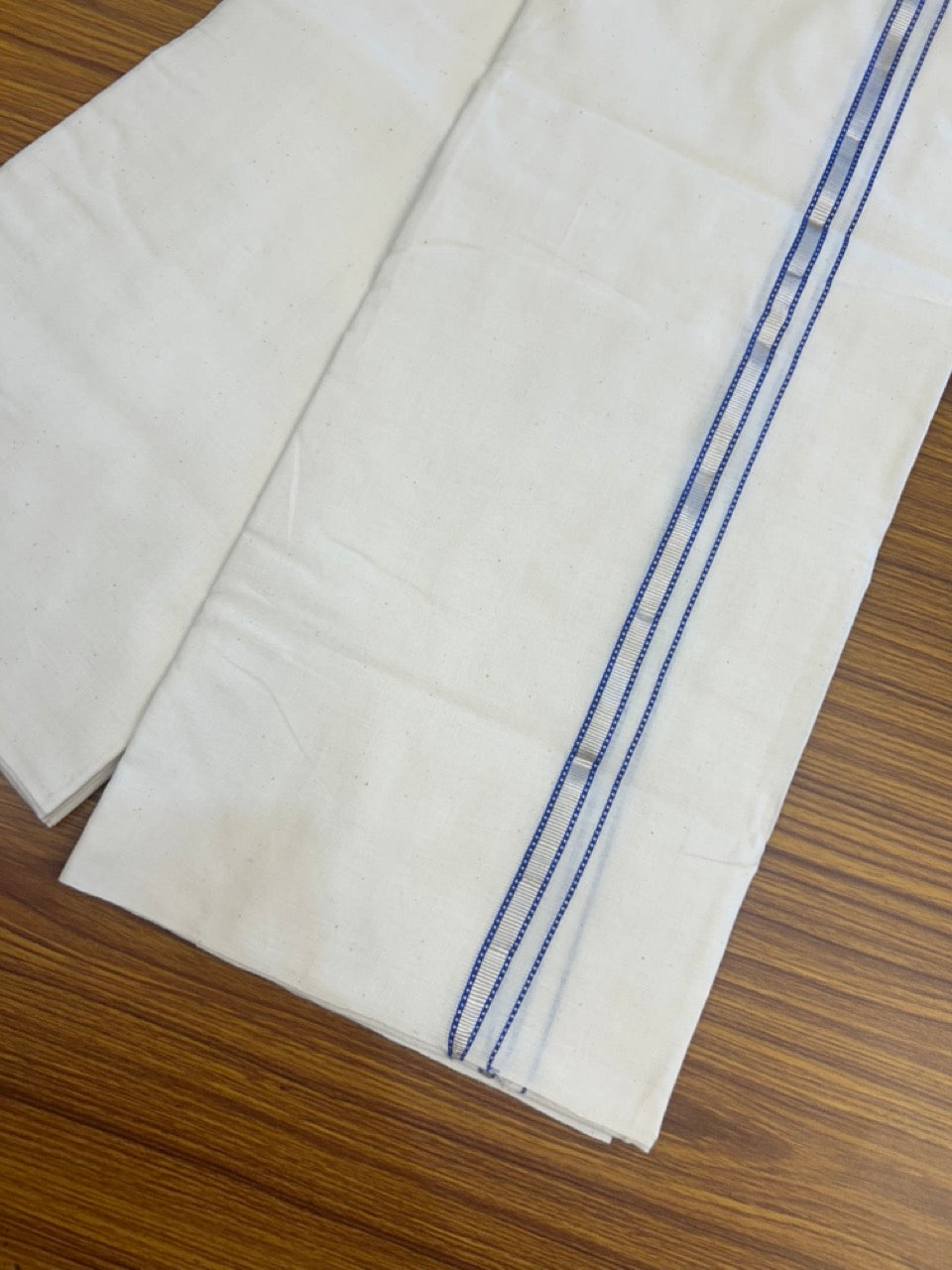 25% DISCOUNT!! SIGNATURE KAITHARIKADA EXCLUSIVE SINGLE DHOTI - 100% Cotton Balaramapuram HANDLOOM Single Mundu/Dhoti - Off White (Unbleached) 0.5 inch Silver Kasav & Blue Design Kara (2 meter / 4 muzham) - 1 KK5293 KAI