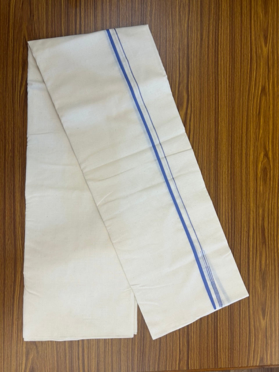 25% DISCOUNT!! SIGNATURE KAITHARIKADA EXCLUSIVE SINGLE DHOTI - 100% Cotton Balaramapuram HANDLOOM Single Mundu/Dhoti - Off White (Unbleached) 0.25 inch Puliyilakkara Silver Kasav & Lavender Blue Chutty Kara (2 meter / 4 muzham) - 6 KK5293 KAI