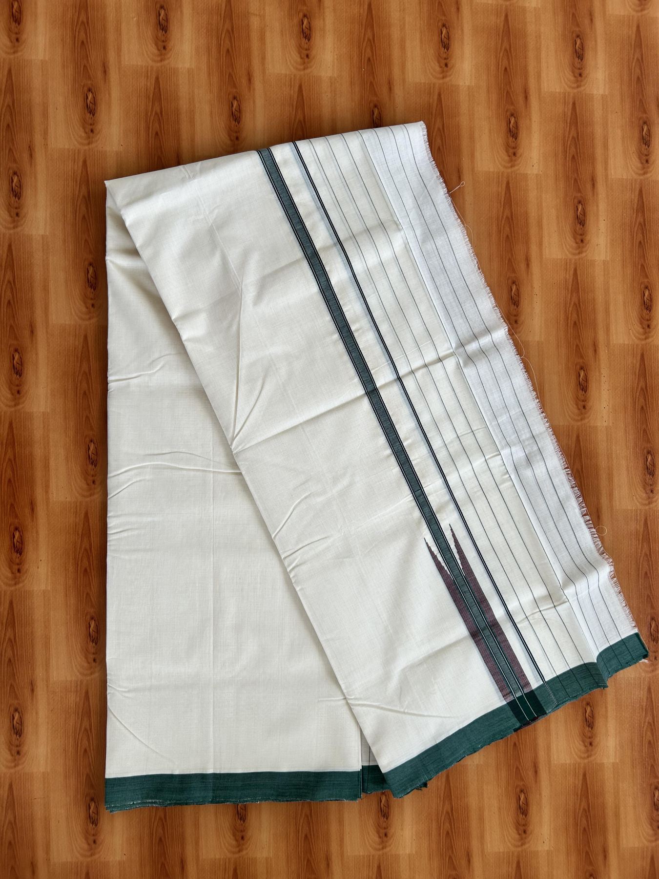 Double Off White (Unbleached) Mundu/Dhoti - 25% Discount!! KaithariKada Handloom Unakkupaav - Kerala Handloom - 100% Pure Cotton - 100x80 - 6.25 inch Dark Green & Red Striped Chutty Kara 4 meter (8.5 muzham) - 20 KK5436 REA