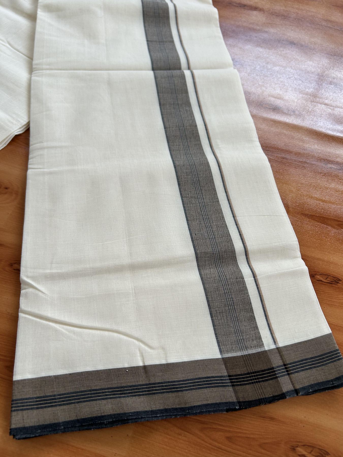 Double Off White (Unbleached) Mundu/Dhoti - 25% Discount!! KaithariKada Handloom Unakkupaav - Kerala Handloom - 100% Pure Cotton - 100x80 - 1.25 inch Camel Brown & Black Shaded Striped Kara 4 meter (8.5 muzham) - 21 KK5436 REA