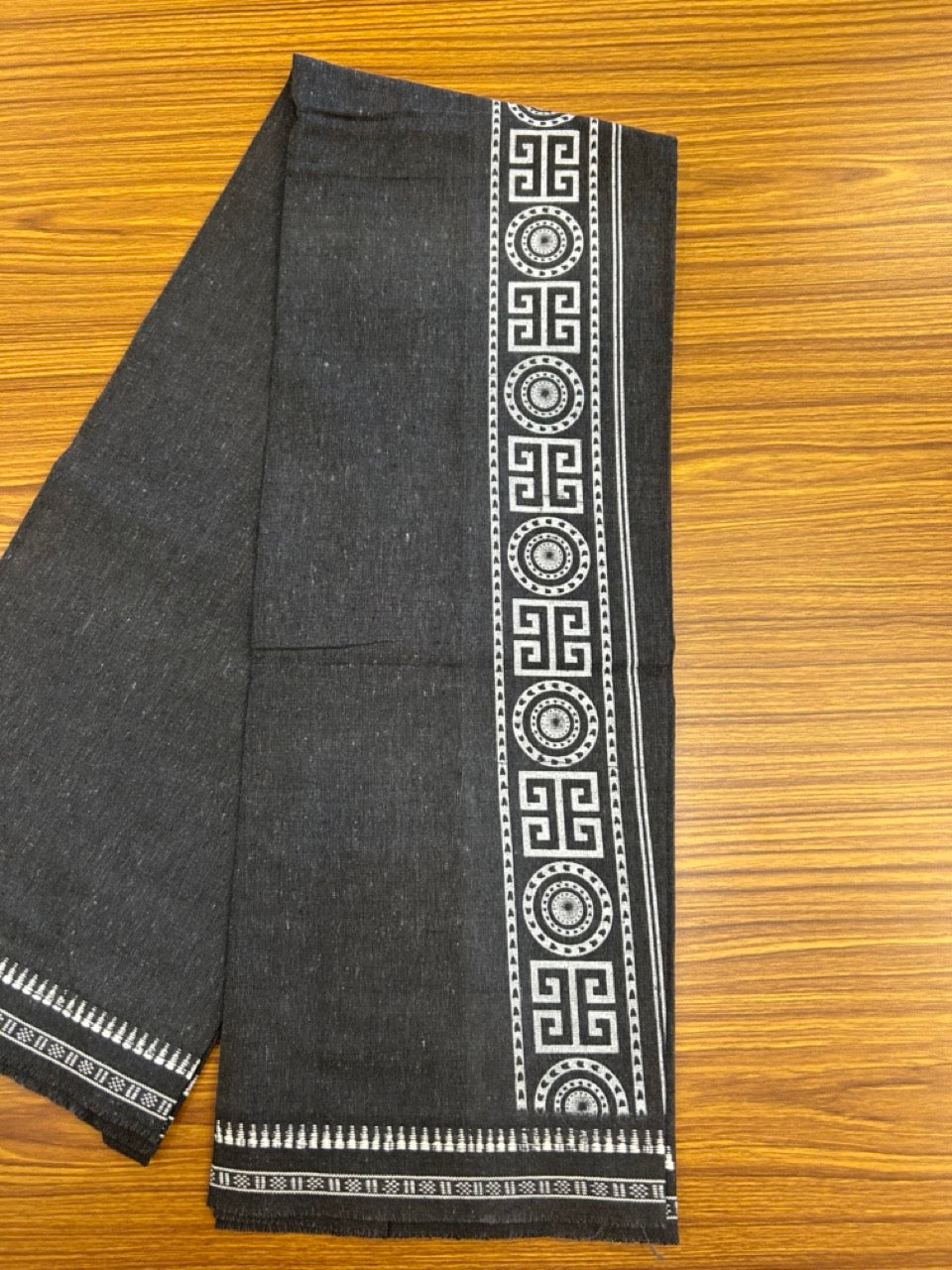 Kaitharikada - Polyster + Cotton - 20s twisted - Single Kaily / Lungi - 2.5 inch White Printed Kuppadam Border with Black Shaded colour body (2 meter / 4 muzham) -  14 KK5293 GAN