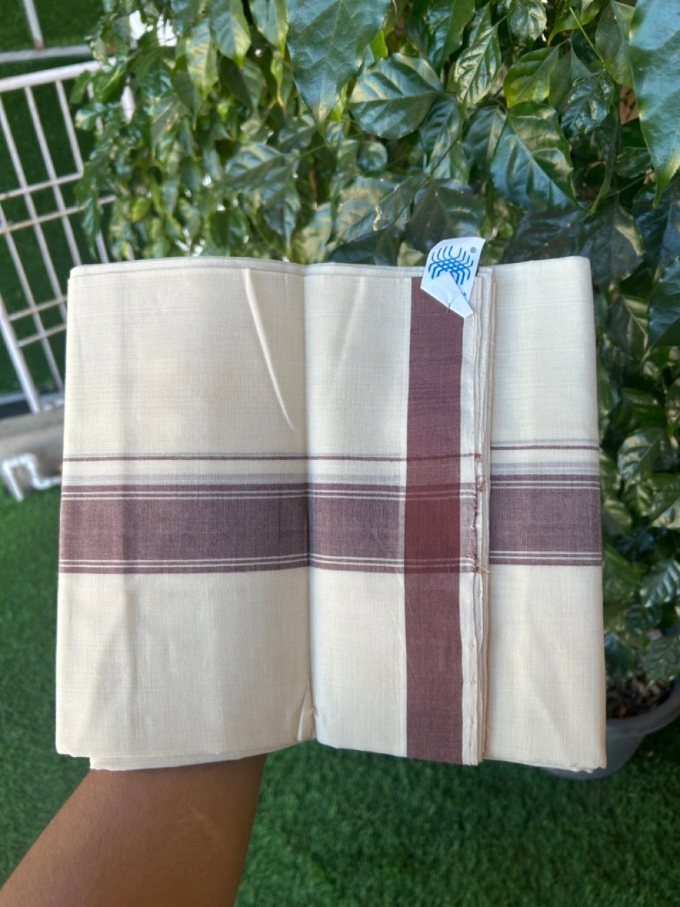 25% Discount KaithariKada Handloom Unakkupaav Balaramapuram - 100% PURE Cotton off white (Unbleached) Double Mundu/Dhoti - 80X90 - 1.75 inch Brown Side Striped Kara 3.80 mtr (8 muzham) - 8 KK5293 ELA