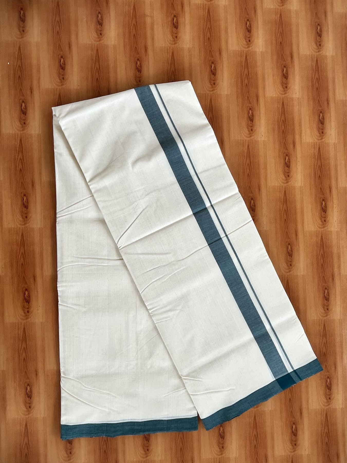 Double Off White (Unbleached) Mundu/Dhoti - 25% Discount!! KaithariKada Handloom Unakkupaav - Kerala Handloom - 100% Pure Cotton - 100x80 - 1 inch Dark Green Shaded Kara 4 meter (8.5 muzham) - 24 KK5436 REA