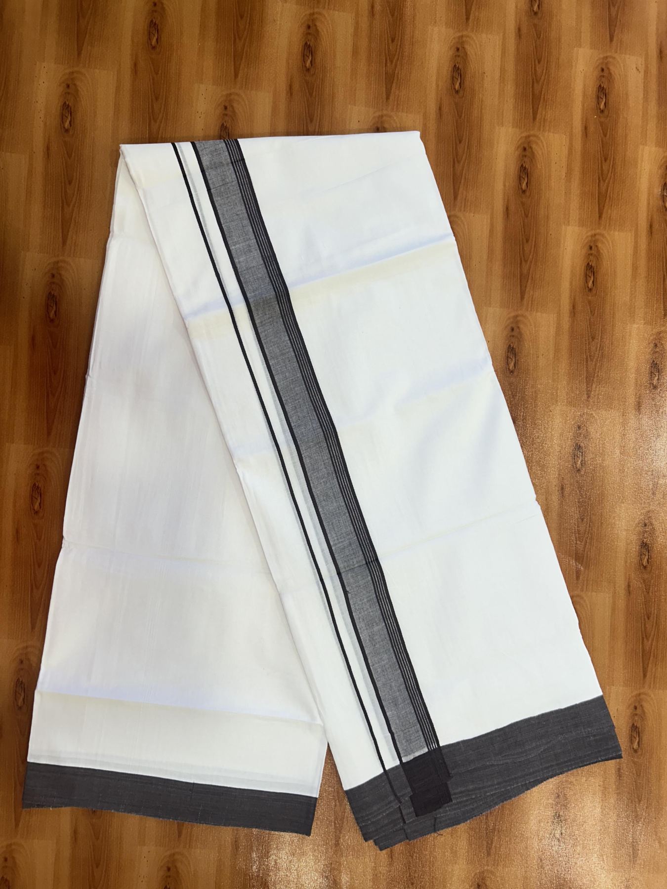 Double Pure white Mundu / Dhothi - 20% Discount ! KaithariKada Balaramapuram - 100% Pure Cotton 100x80 - 1.5 inch Brown Shaded striped Kara 4.5 Meters (10 Muzham) - 22 KK5391 THI