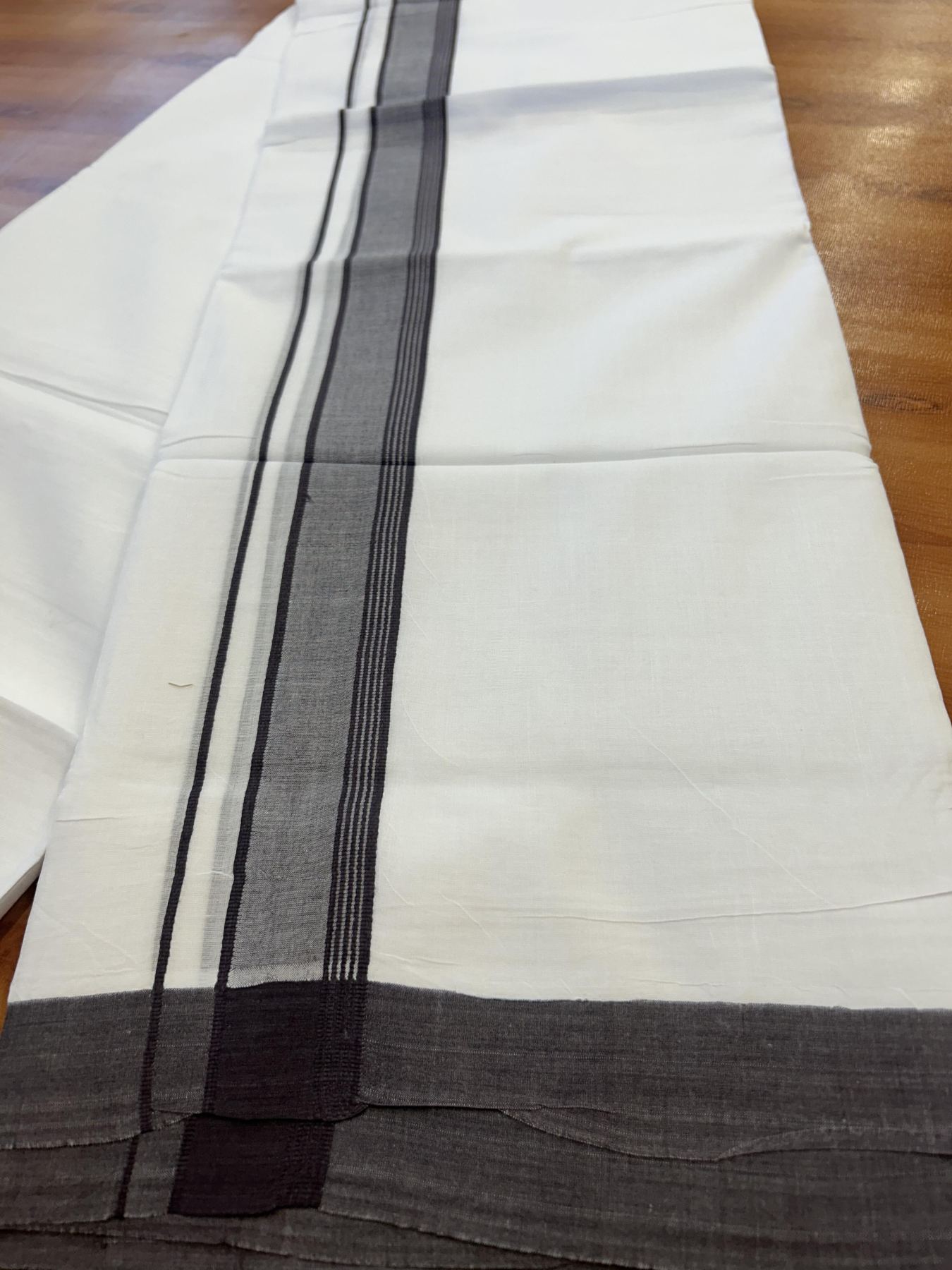 Double Pure white Mundu / Dhothi - 20% Discount ! KaithariKada Balaramapuram - 100% Pure Cotton 100x80 - 1.5 inch Brown Shaded striped Kara 4.5 Meters (10 Muzham) - 22 KK5391 THI