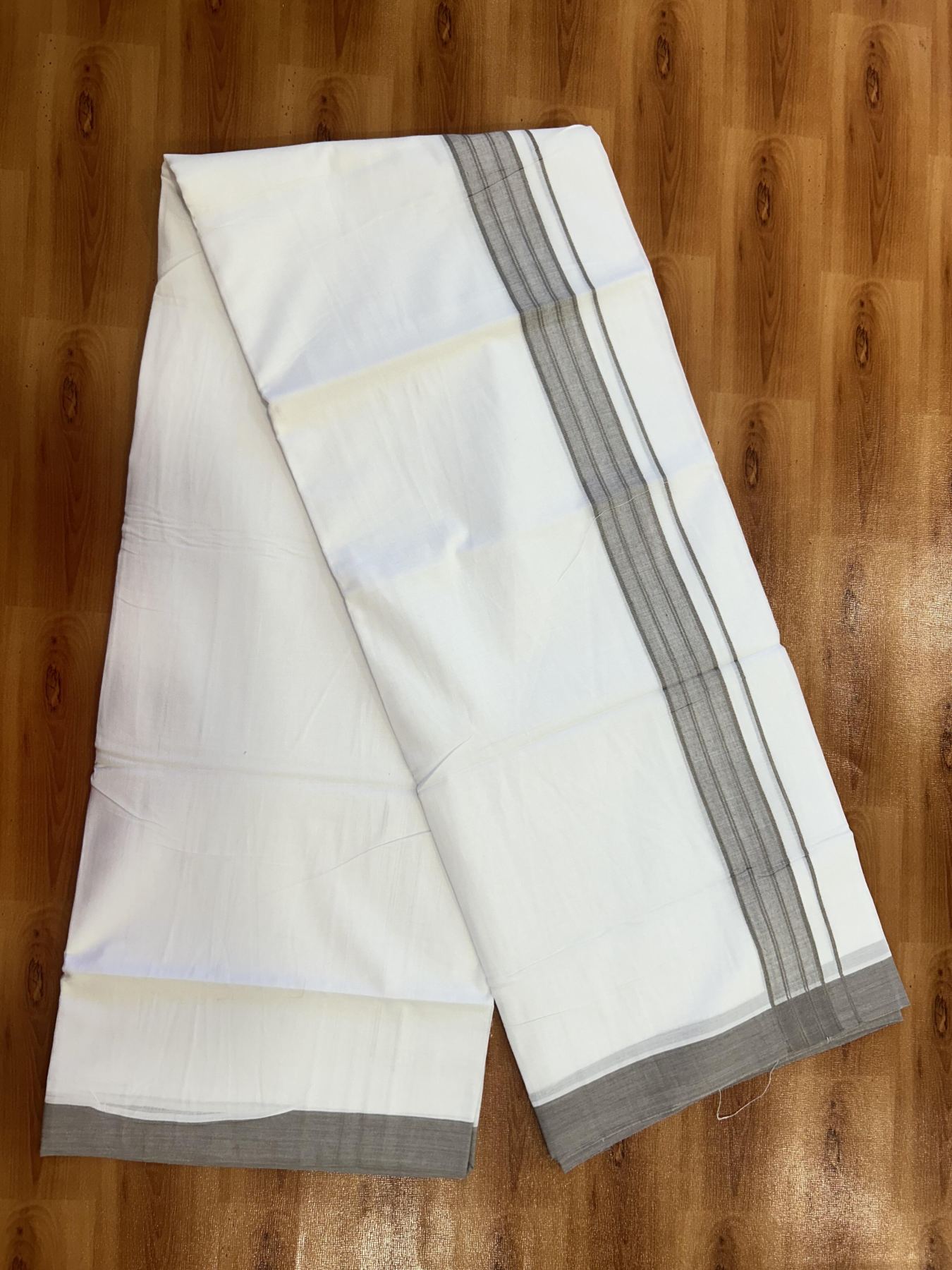 Double Pure white Mundu / Dhothi - 20% Discount ! KaithariKada Balaramapuram - 100% Pure Cotton 100x80 - 1.5 inch Greyish Brown Shaded Striped Kara 4.5 Meters (10 Muzham) - 25 KK5391 THI