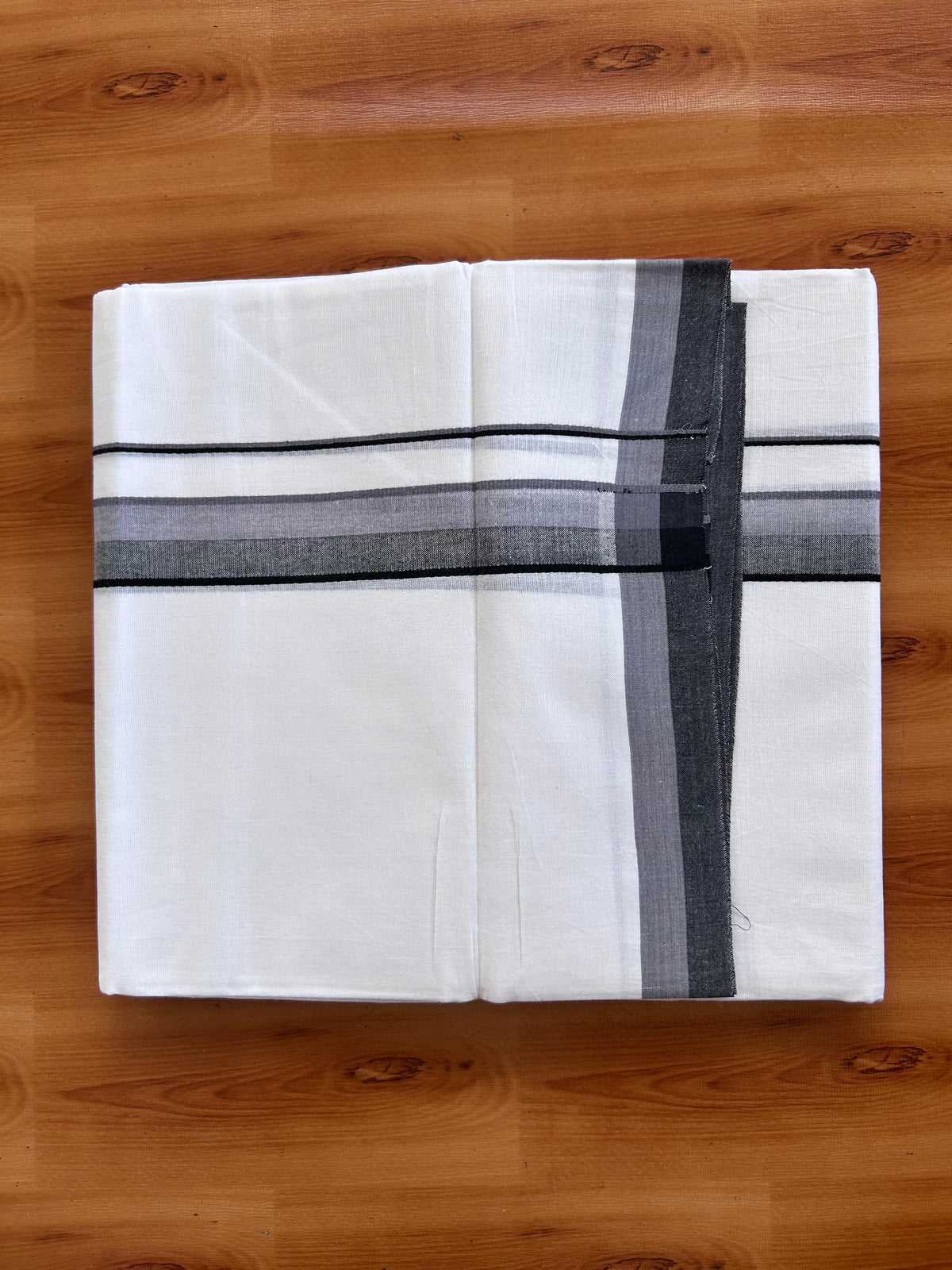 Double Pure White Mundu/Dhoti - 20% Discount !! KaithariKada 100% Cotton - (60S) - 1.25 inch Dusty Lavender & Black Shaded Kara 3.75 mtr (8 muzham) - 1 KK5506 CKS