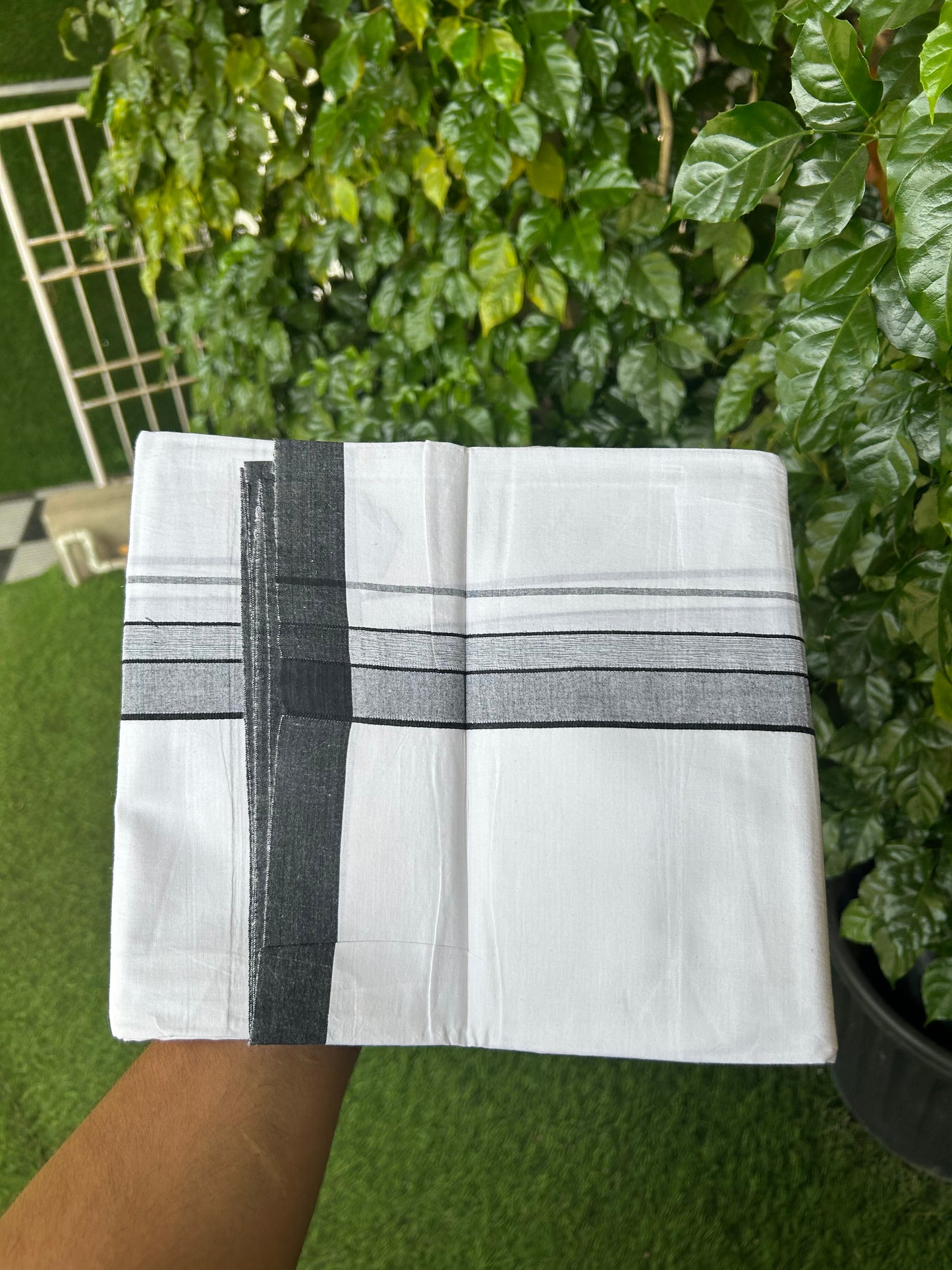 KaithariKada Balaramapuram 100% Cotton Single Pure White Mundu/Dhoti - (40s) - 1.5 inch Black Shaded Stripes kara 2 mtr (4 muzham) - 62 KK5359 THI