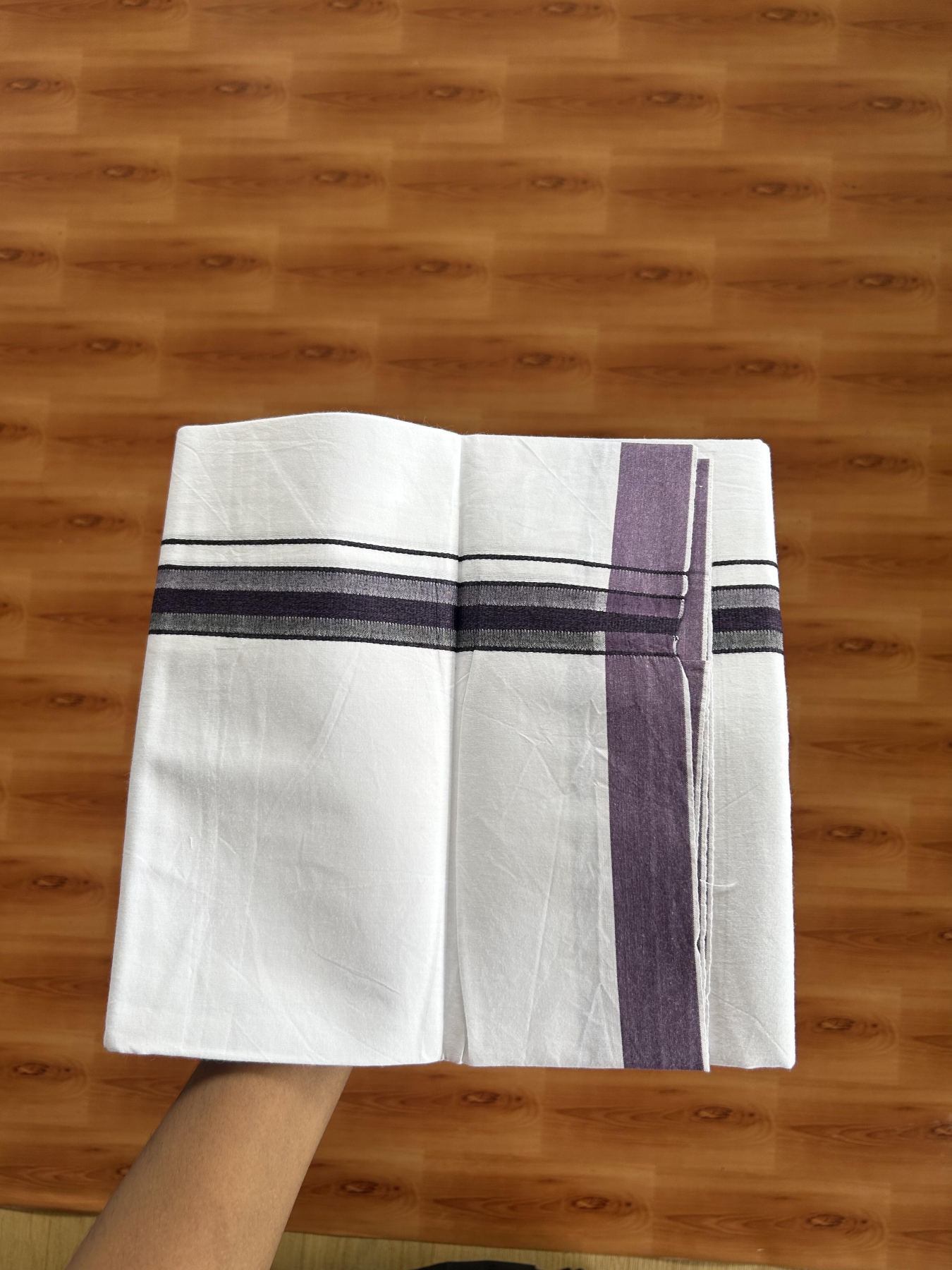 Single Mundu/Dhoti  - Pure White - 29% Discount !! KaithariKada Balaramapuram 100% Cotton - Twisted 60s Thread - 0.5 Cm  Black & Purple Shaded Striped Kara (2 meter / 4 muzham) - 53 KK5393 GL