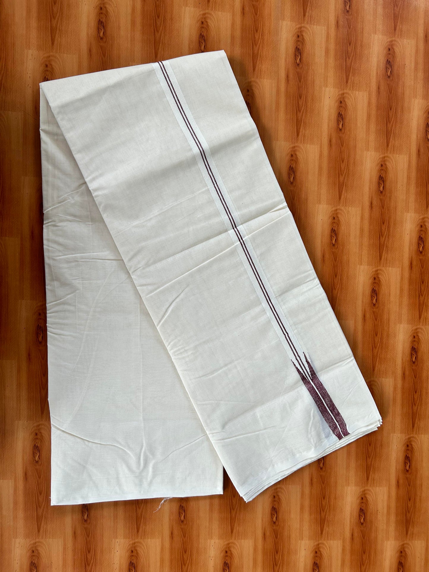 Double Off white Mundu/Dhoti - 20% Discount! KaithariKada Balaramapuram 100% Cotton - 100x100 - 1 inch Puliyilakkara Silver Kasav & Maroon Shaded Chutty Kara 4 mtr (8.5 muzham) - 7 KK5442 ASH