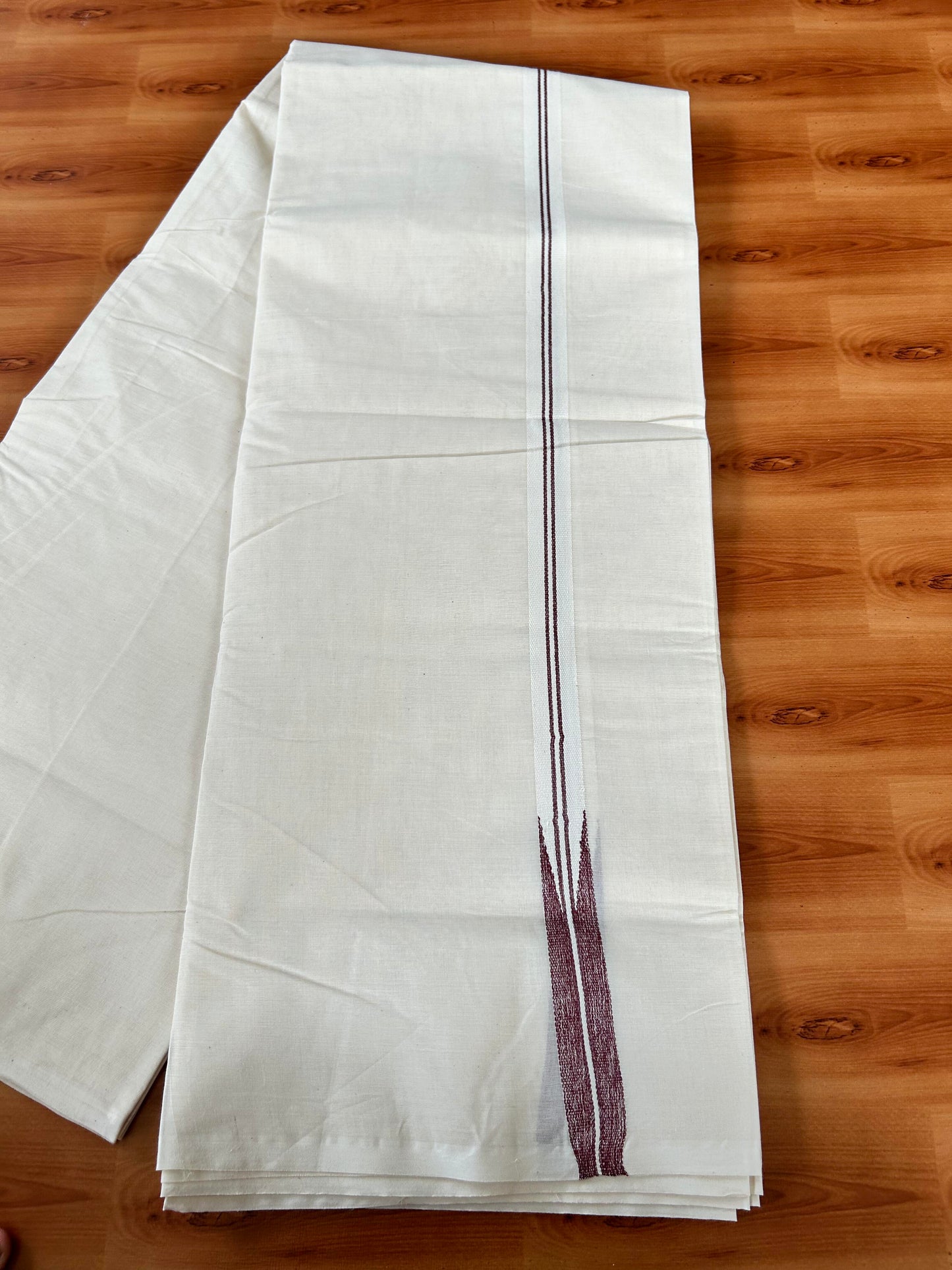Double Off white Mundu/Dhoti - 20% Discount! KaithariKada Balaramapuram 100% Cotton - 100x100 - 1 inch Puliyilakkara Silver Kasav & Maroon Shaded Chutty Kara 4 mtr (8.5 muzham) - 7 KK5442 ASH