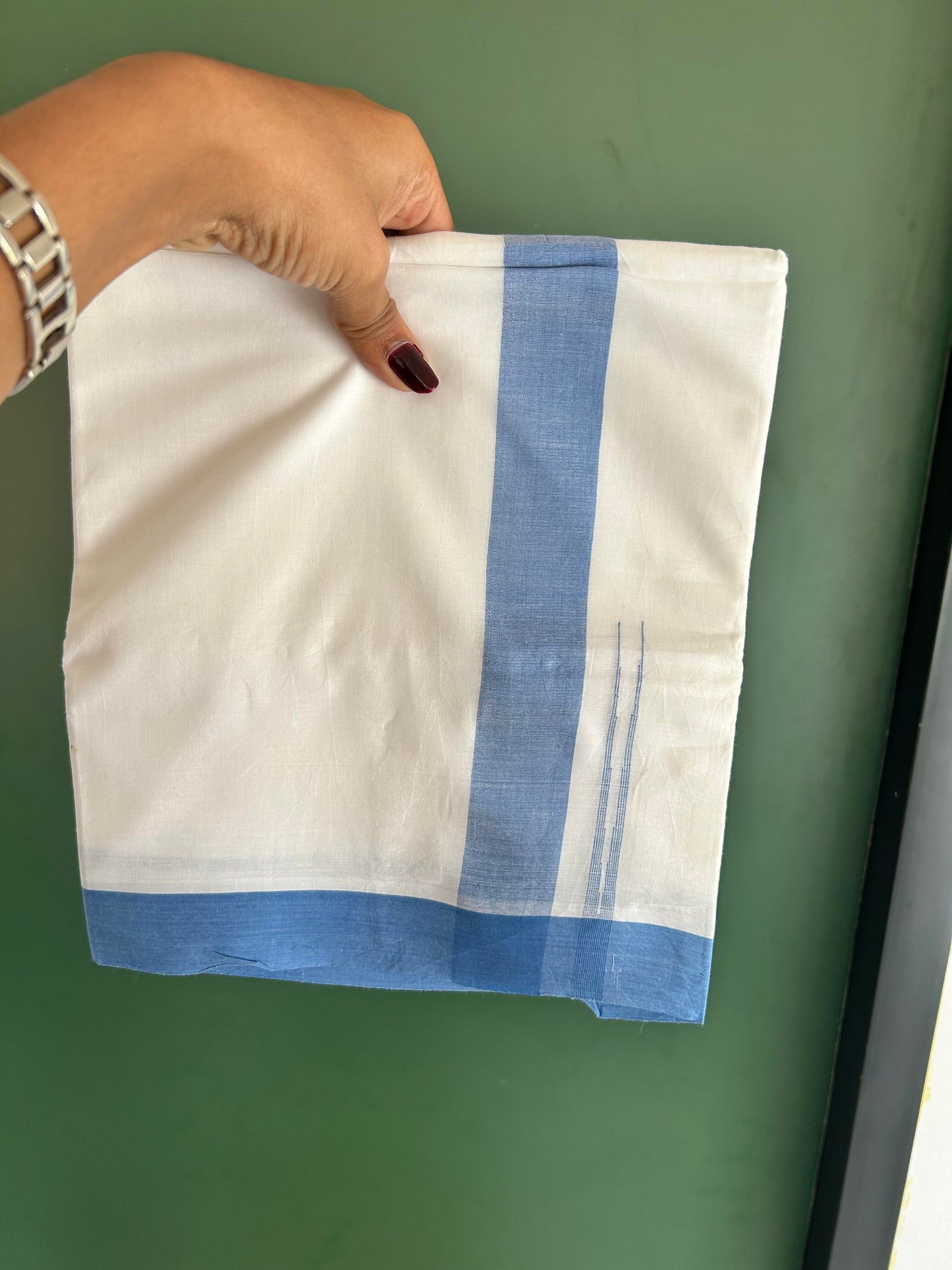 Double Pure White Mundu/Dhoti - 20% Discount !! KaithariKada Balaramapuram 100% Cotton - 100x80 - 1.5 inch Blue Puliyilakkara Chutty Kara 3.90 mtr (8 muzham) - 6 KK5443 VAS