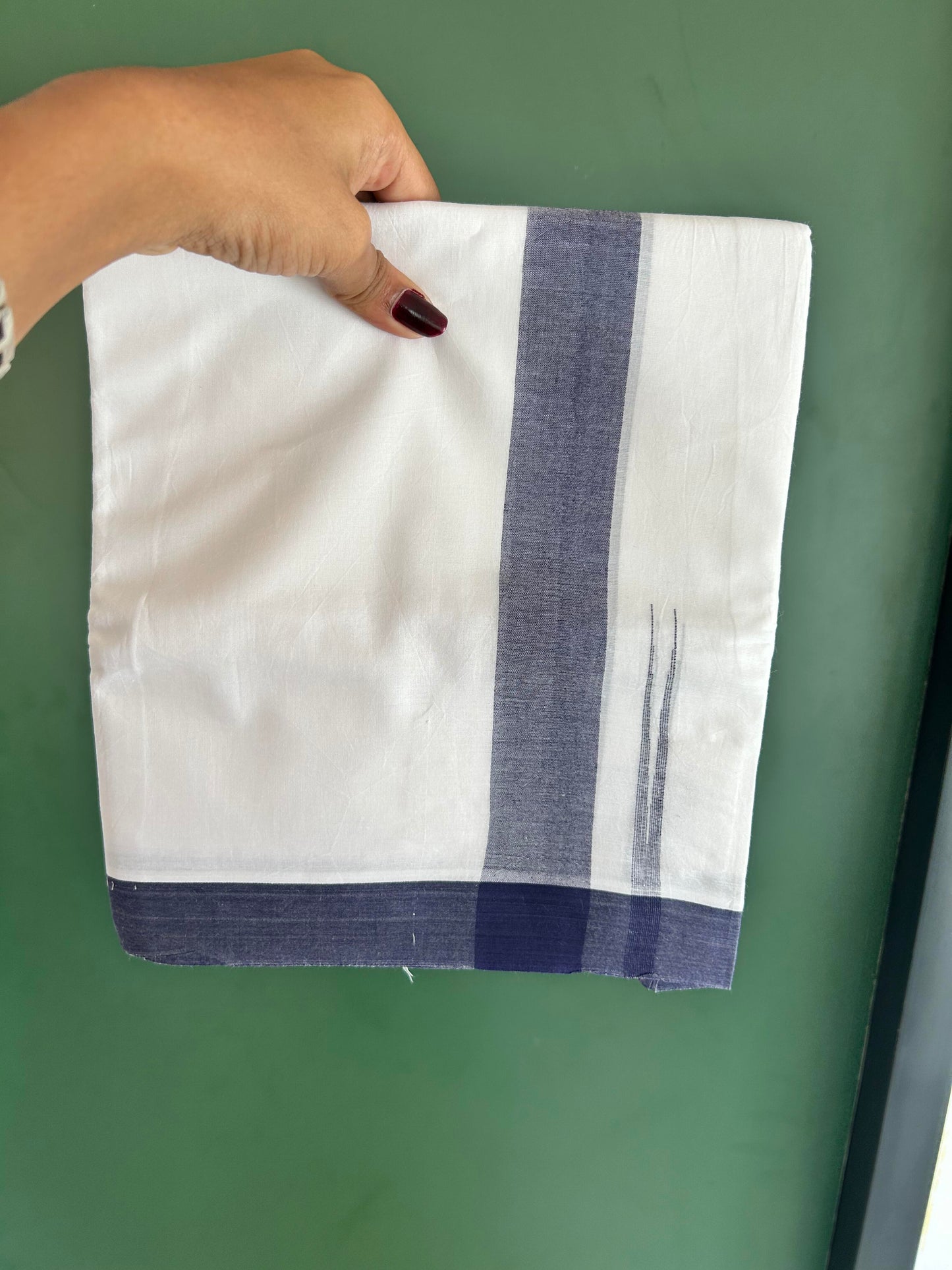 Double Pure White Mundu/Dhoti - 20% Discount !! KaithariKada Balaramapuram 100% Cotton - 100x80 - 1.5 inch Navy Blue Puliyilakkara Chutty Kara 3.90 mtr (8 muzham) - 3 KK5443 VAS
