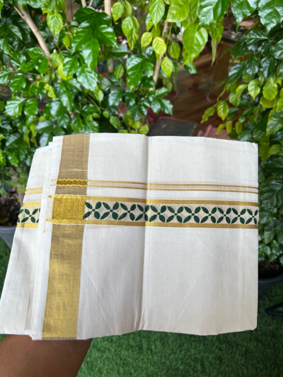 22% Discount!! KaithariKada Balaramapuram 100% Cotton Double Off White - (Unbleached) Mundu/Dhoti - 80x90 - 1.5 inch Gold Kasav with Dark Green Printed Design Kara - 22KK5219 GAN