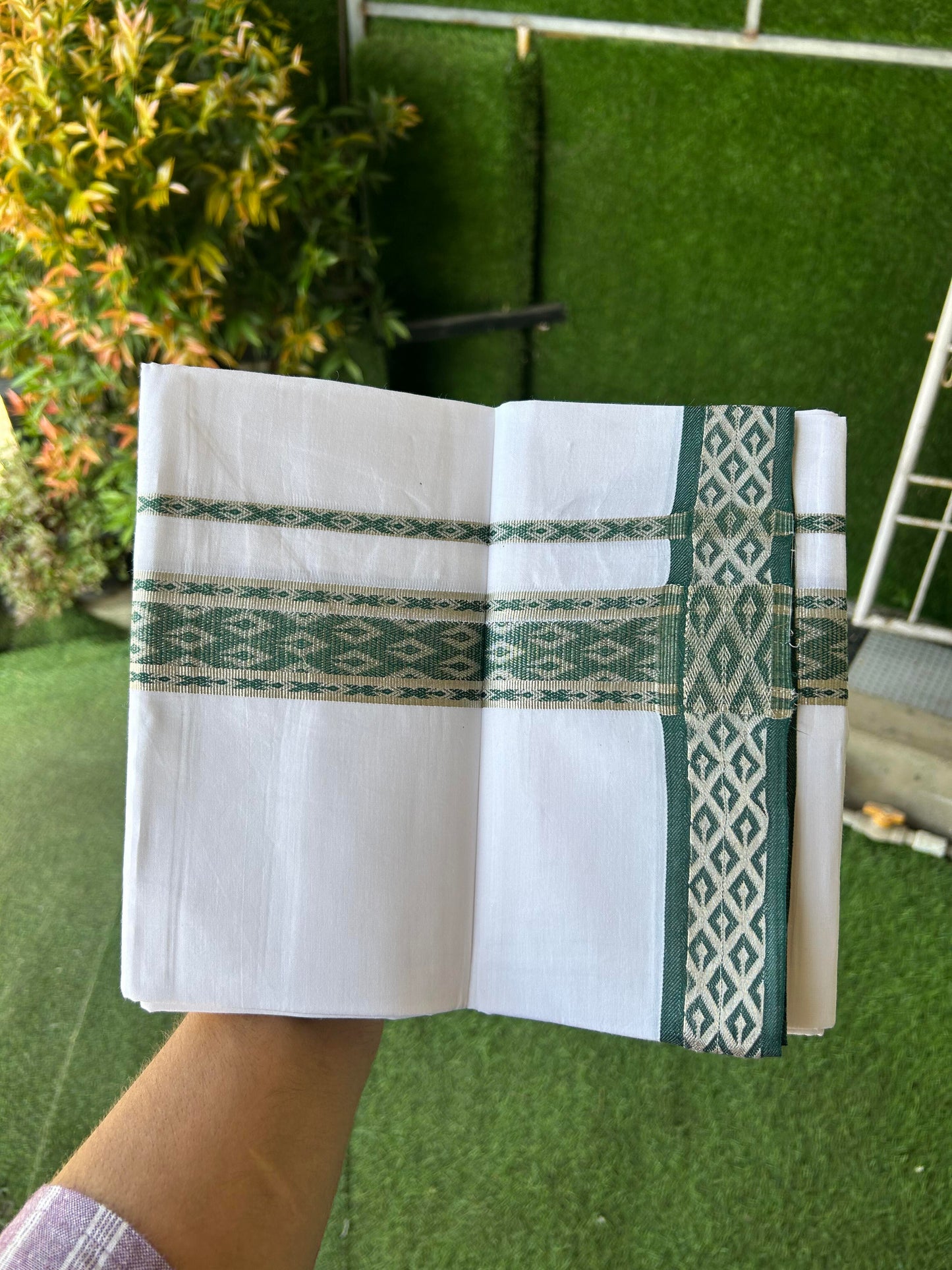 20% Discount ! KaithariKada Balaramapuram 100% Pure Cotton Single Pure White Mundu/Dhoti - 70X30 - 1.75 inch Silver Kasav & Dark Green Jacquard Design kara 1.90 mtr (4 Muzham) - 9 KK5360 CJT