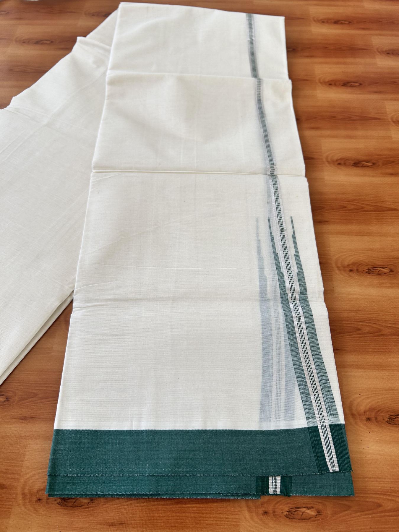 Off White Double (Unbleached) Mundu/Dhoti - 20% Discount! KaithariKada Balaramapuram 100% Cotton -100x80 - 1 inch Silver Kasav & Green Puliyilakkara Chutty Kara 4 mtr (8.5 Muzham) - 39 KK5440 VIN