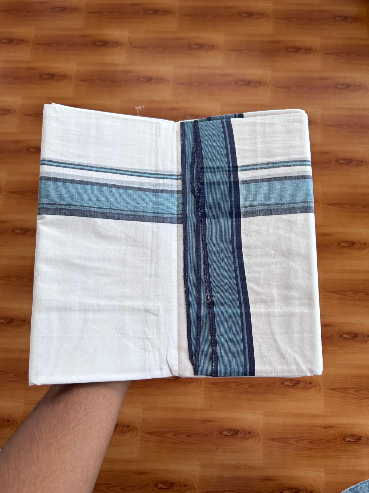 Double Ultra White 25% Discount ! KaithariKada Handloom Unakkupaav - Kerala Handloom - 100% Pure Cotton - 100x80 - 1.25 Inch Black & Light Blue Stripes Kara 4.00 mtr (8.5 Muzham) - 10 KK5509 RAM