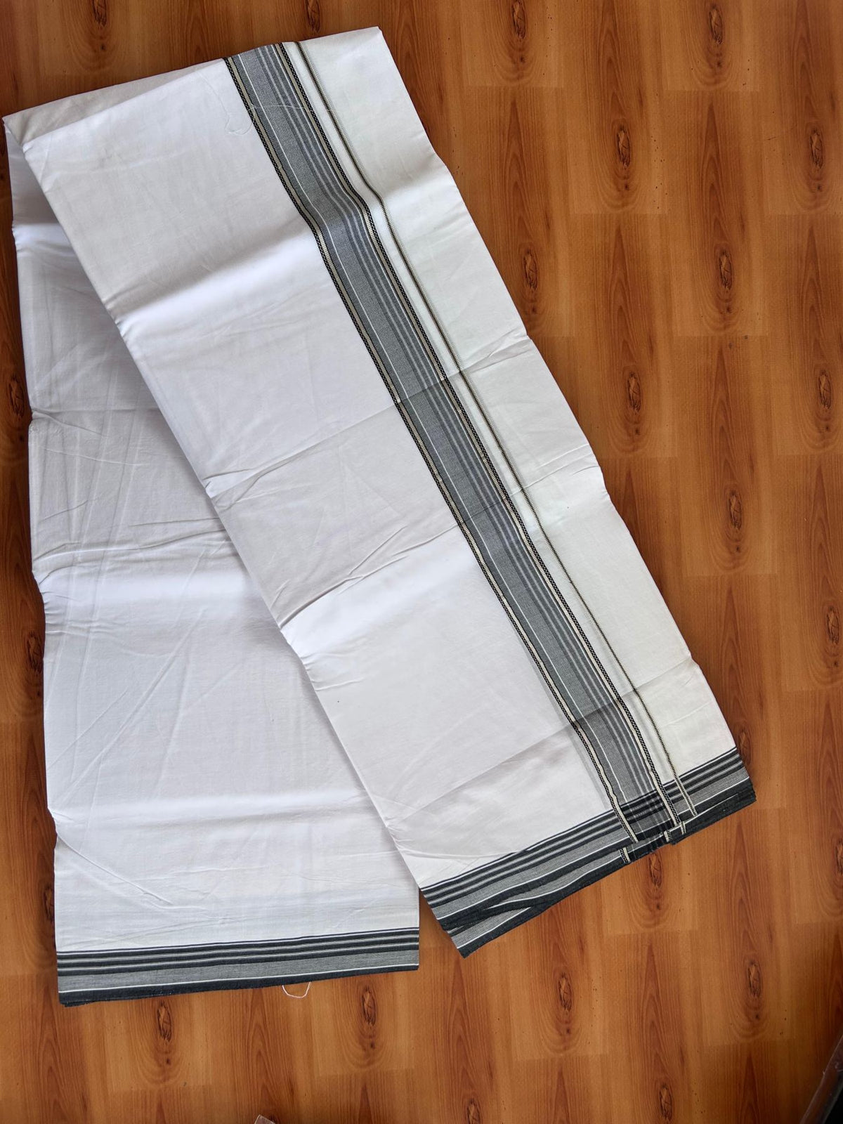 Double Ultra White 25% Discount ! KaithariKada Handloom Unakkupaav - Kerala Handloom - 100% Pure Cotton - 100x80 - 1.5 Inch Silver Kasav & Black Kara 4.00 mtr (8.5 Muzham) - 2 KK5509 RAM