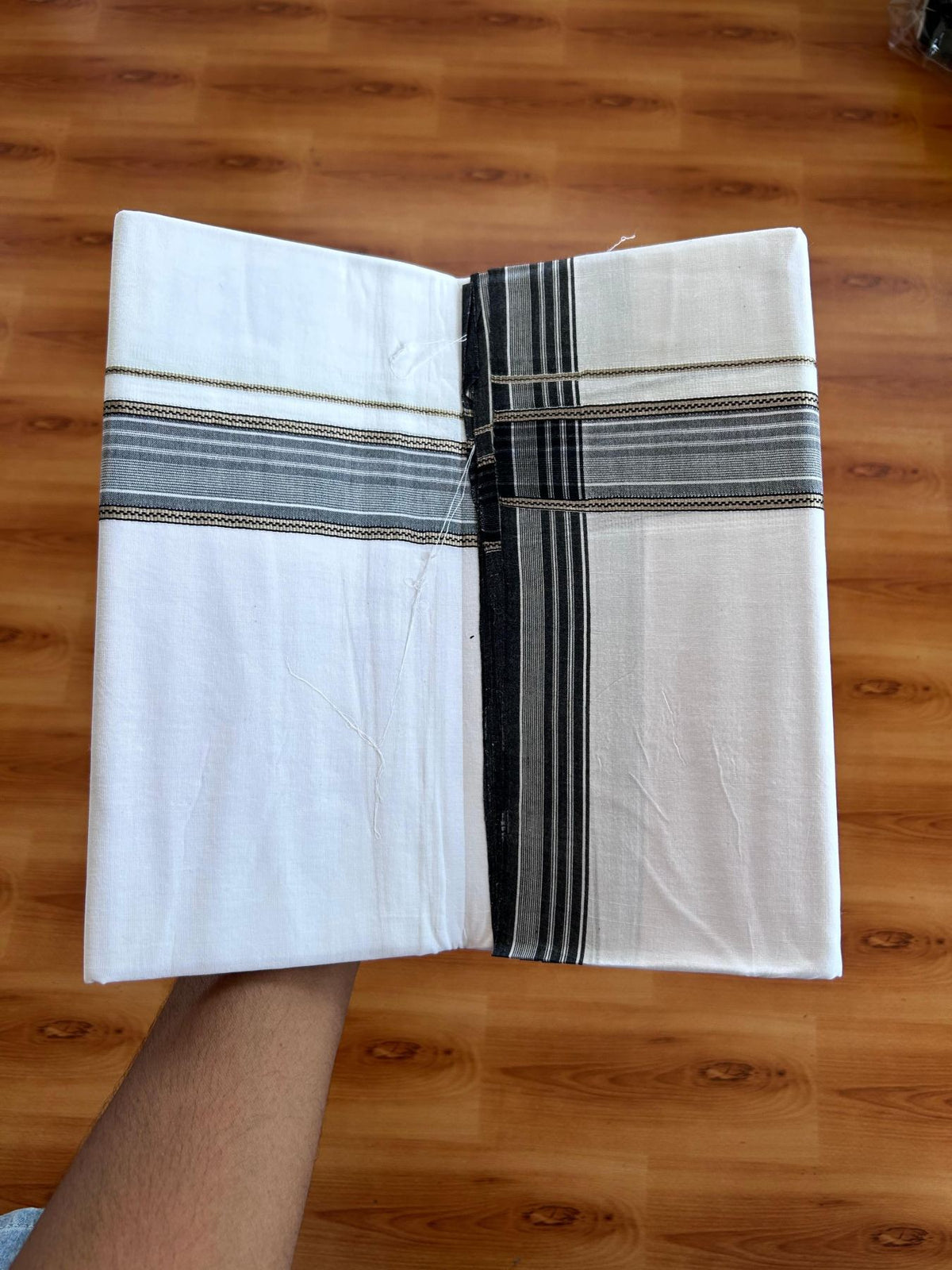 Double Ultra White 25% Discount ! KaithariKada Handloom Unakkupaav - Kerala Handloom - 100% Pure Cotton - 100x80 - 1.5 Inch Silver Kasav & Black Kara 4.00 mtr (8.5 Muzham) - 1 KK5509 RAM
