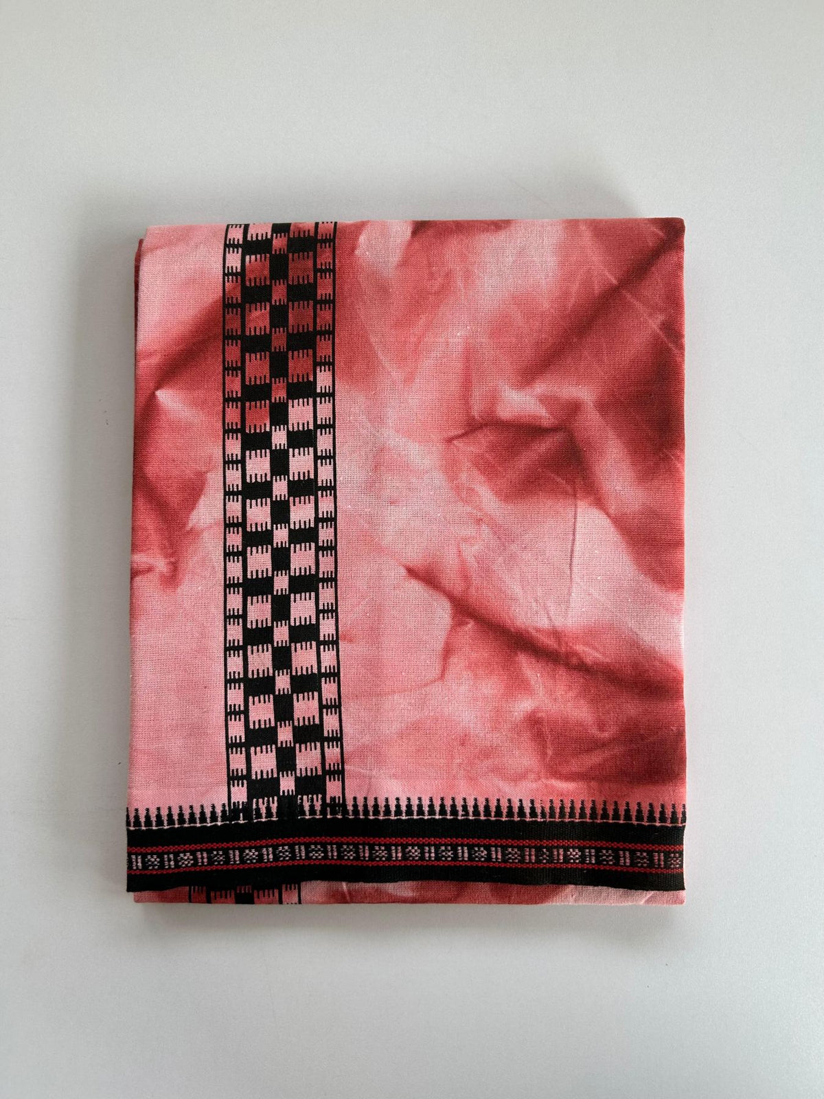Dyed Single Kaily / Lungi - Kaitharikada - Mixed Cotton - 40s twisted - 2 inch Black Printed Design Kara With Coral Red & White Shaded Colour Body (2 meter / 4 muzham) - 8 KK8097 SAT